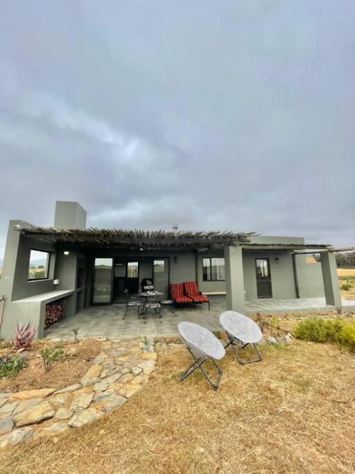 One-Bedroom House photo 2