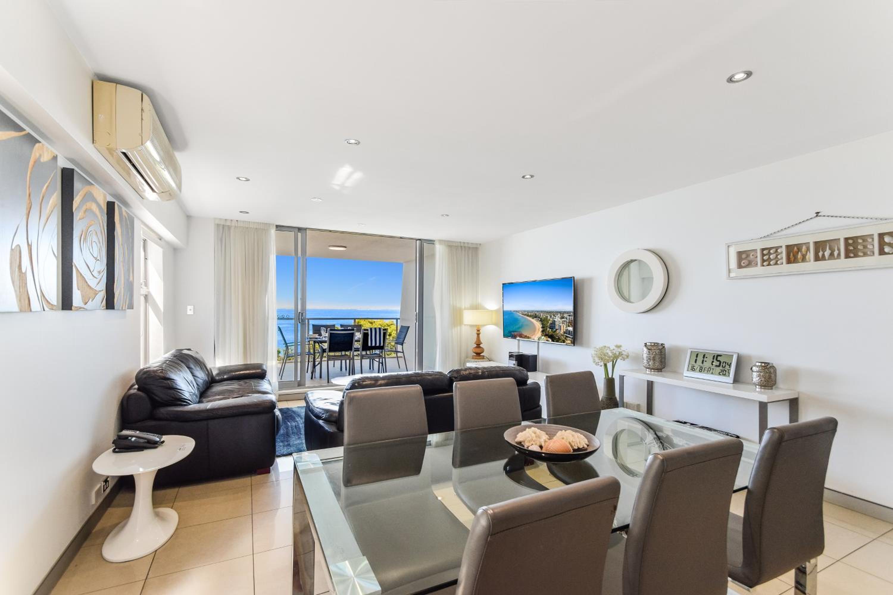 Three-Bedroom Apartment with Ocean View