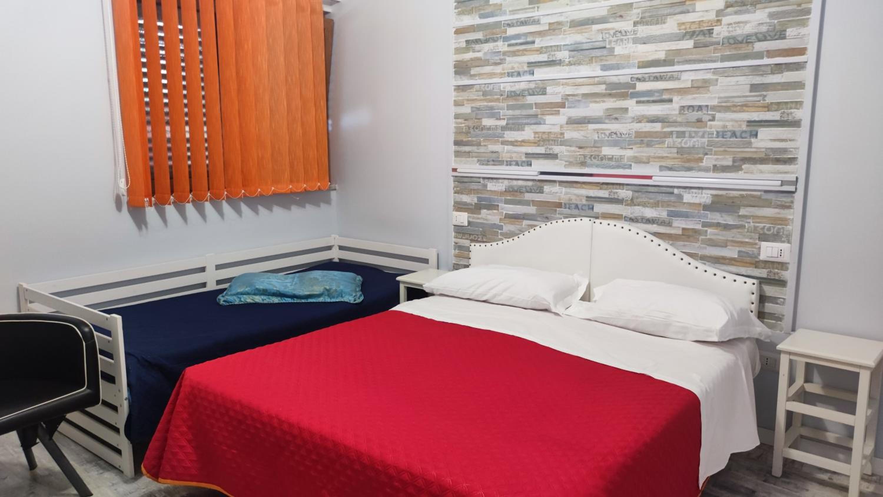 Deluxe Double Room with Shower photo 2