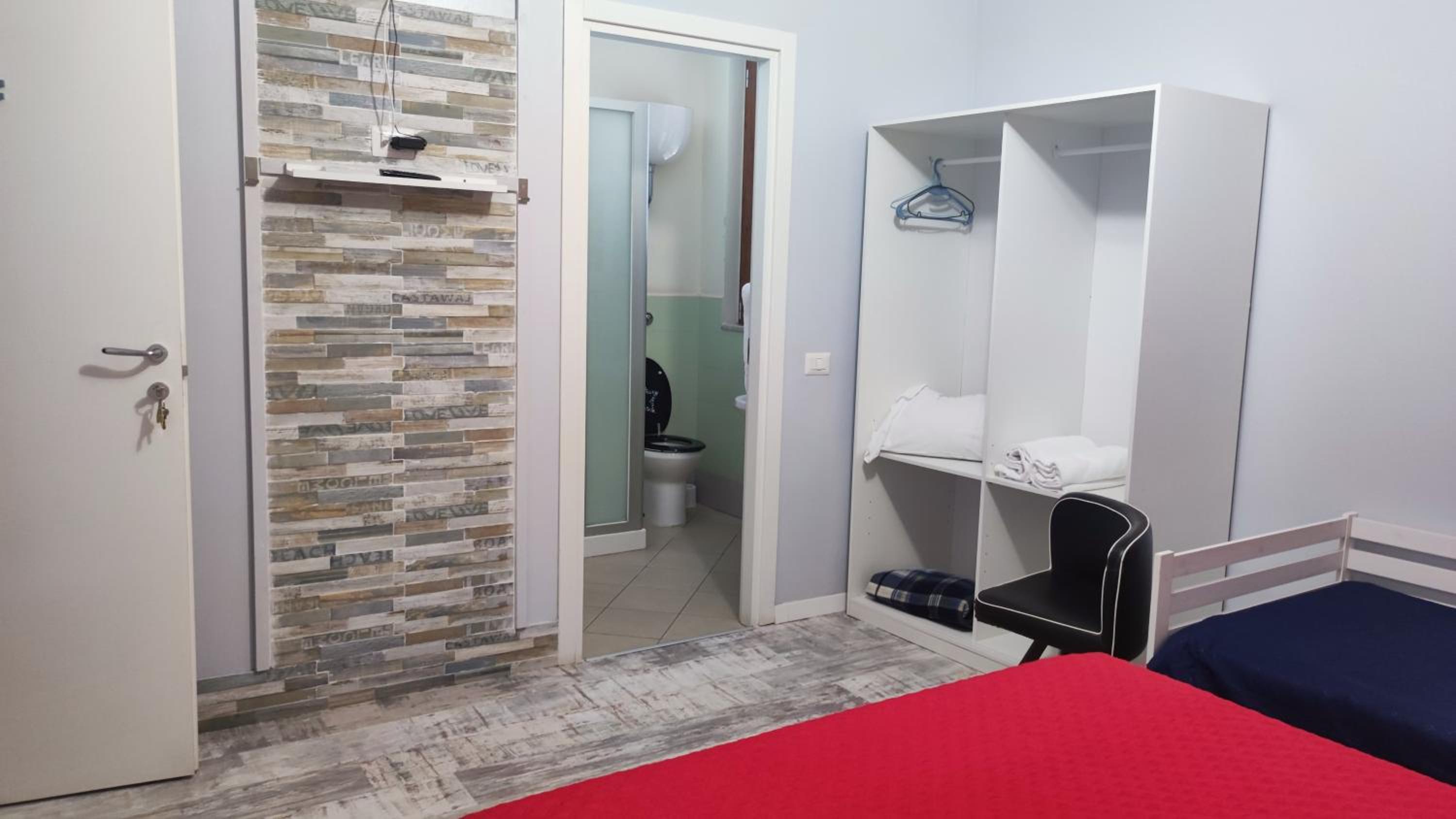 Comfort Triple Room with Shower photo 2