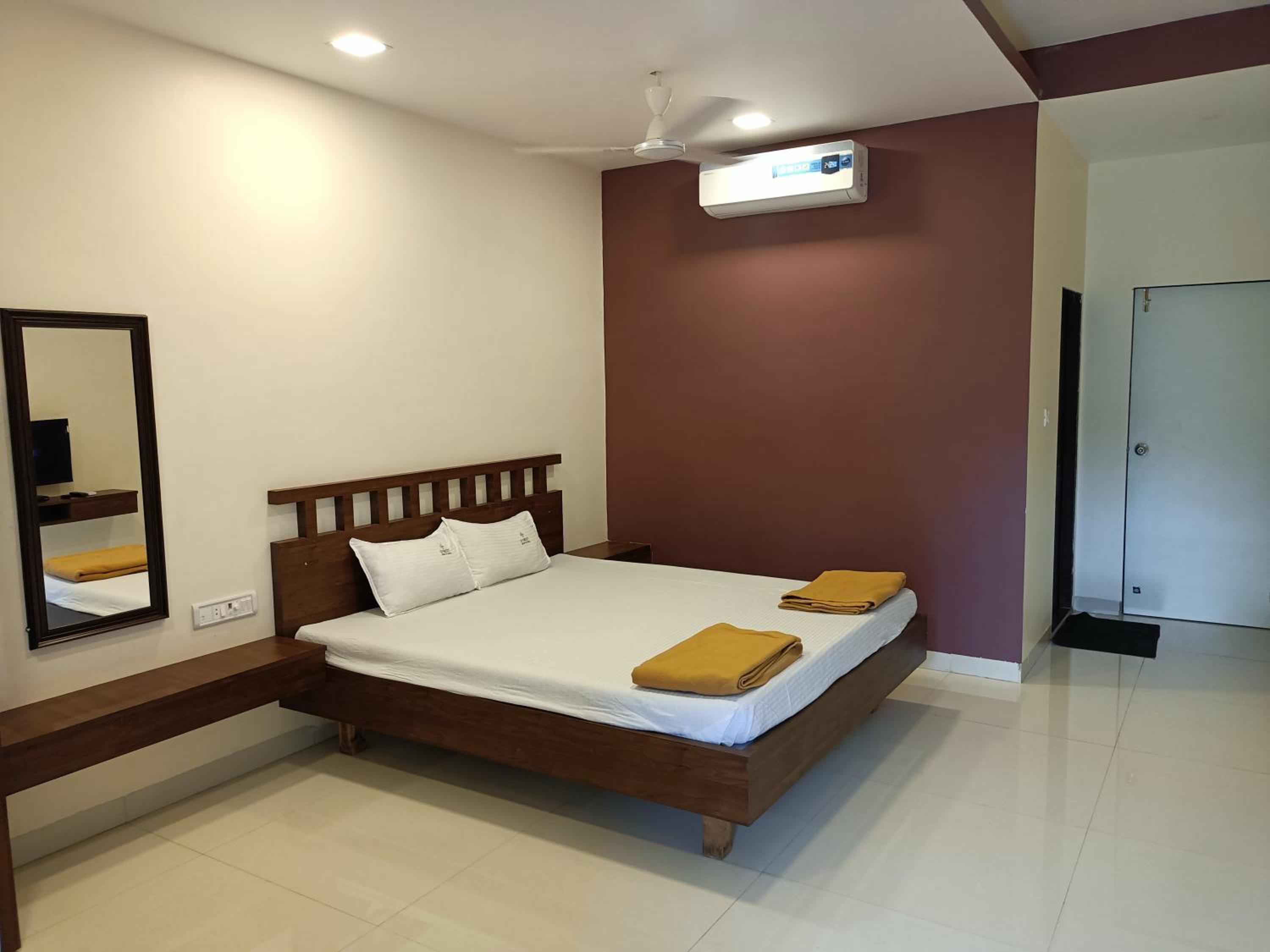 Standard Double Room With Fan photo 2