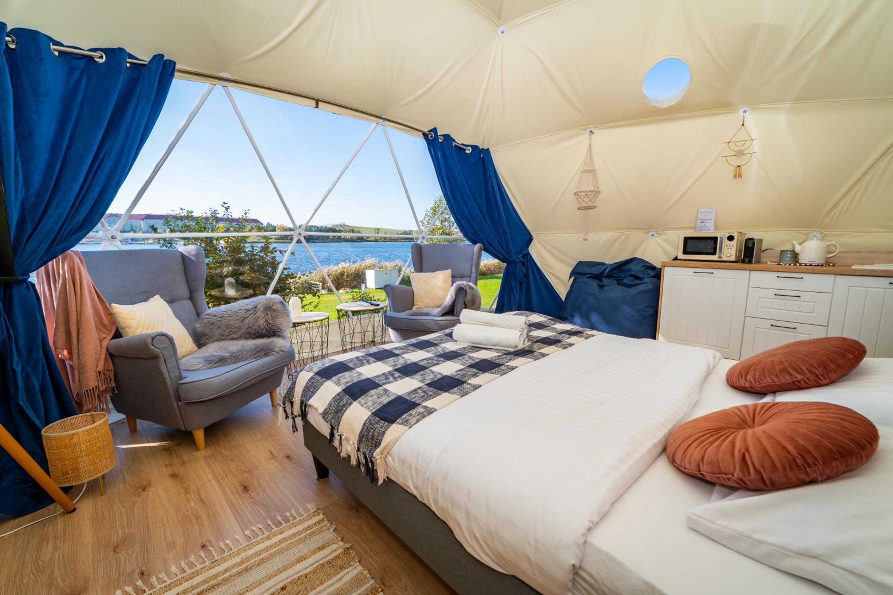 Tent photo 3