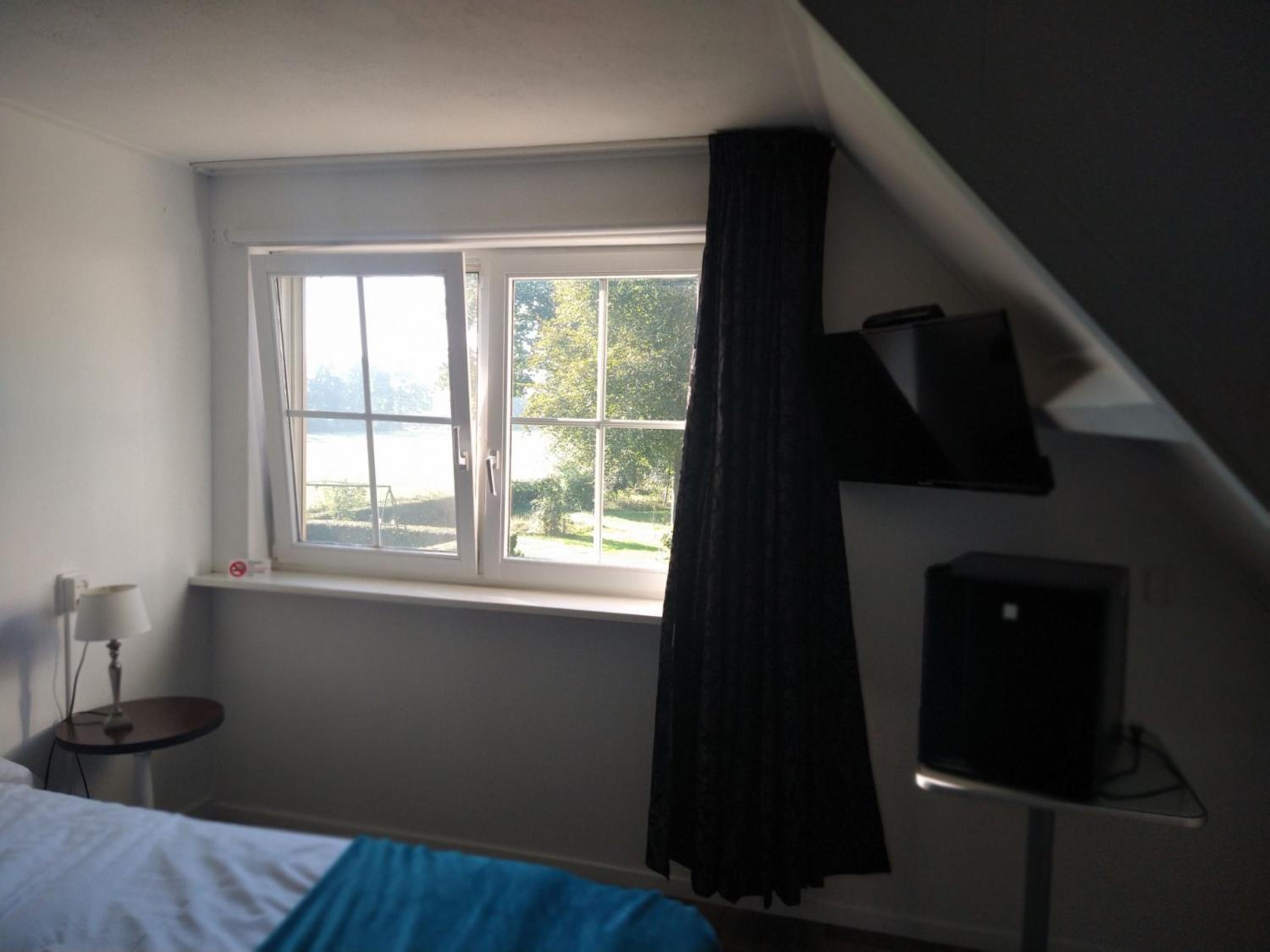 Comfort Room photo 2