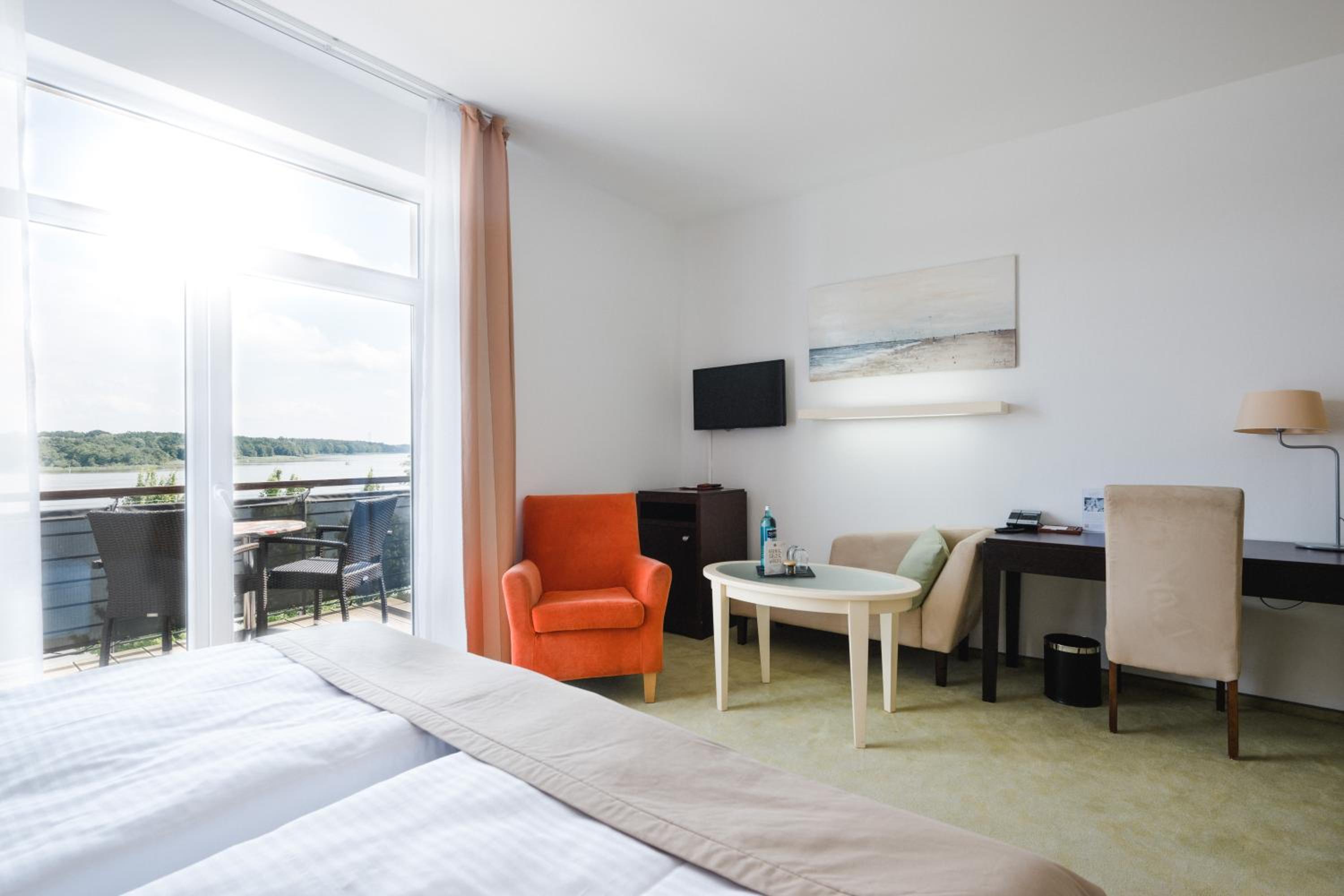 Superior Double Room with Lake View