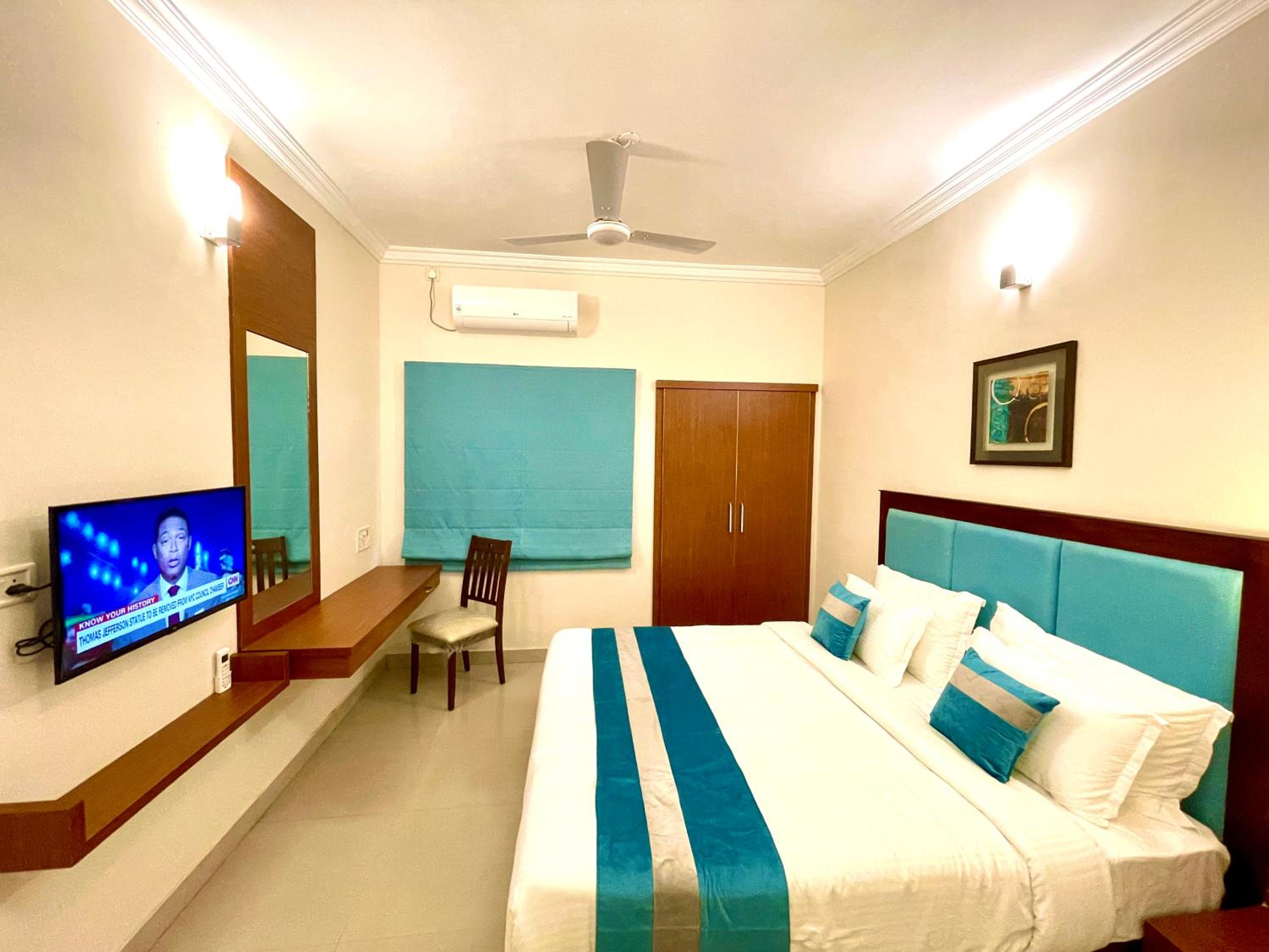 Three-Bedroom Villa photo 1