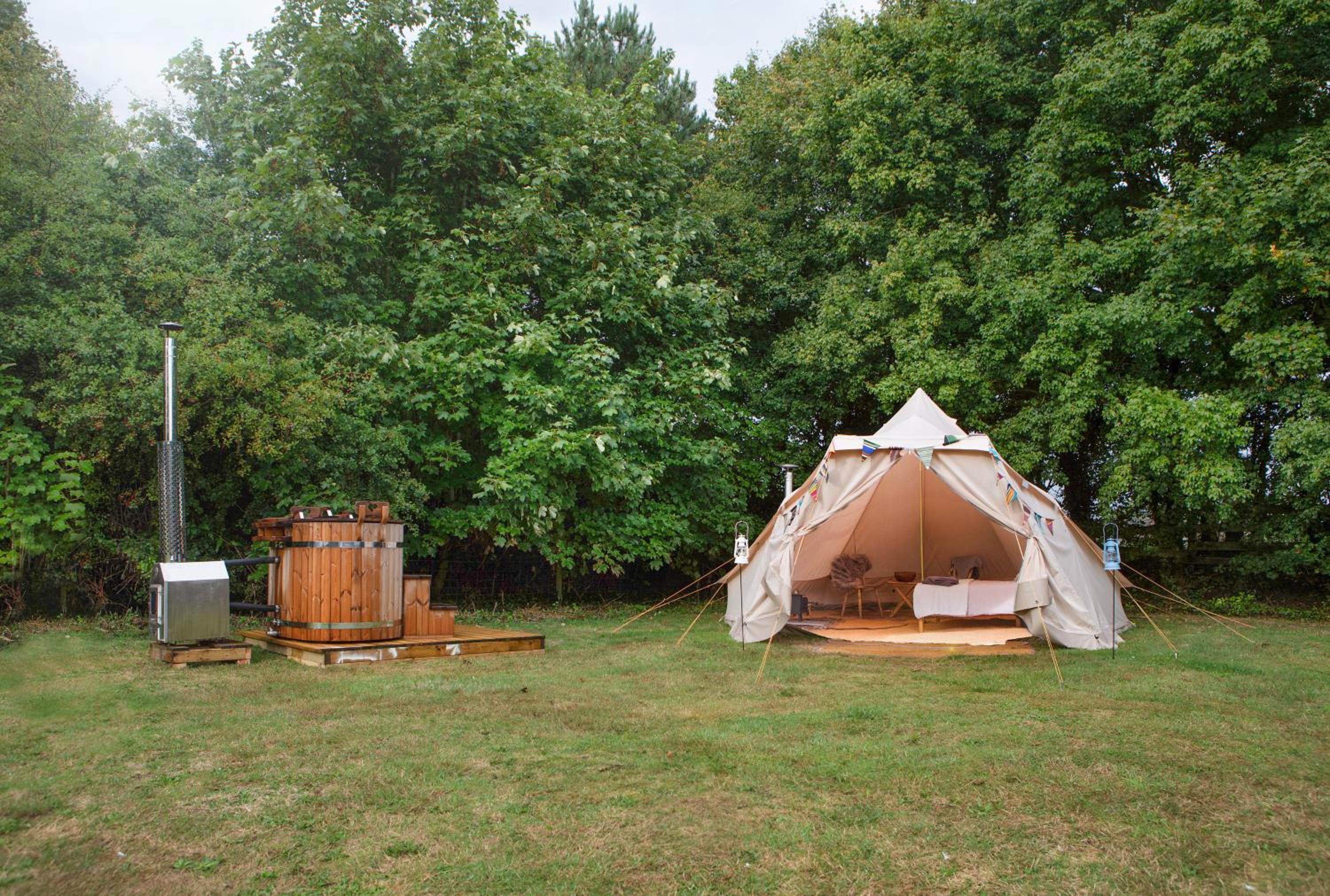 Tent With Hot Tub photo 2