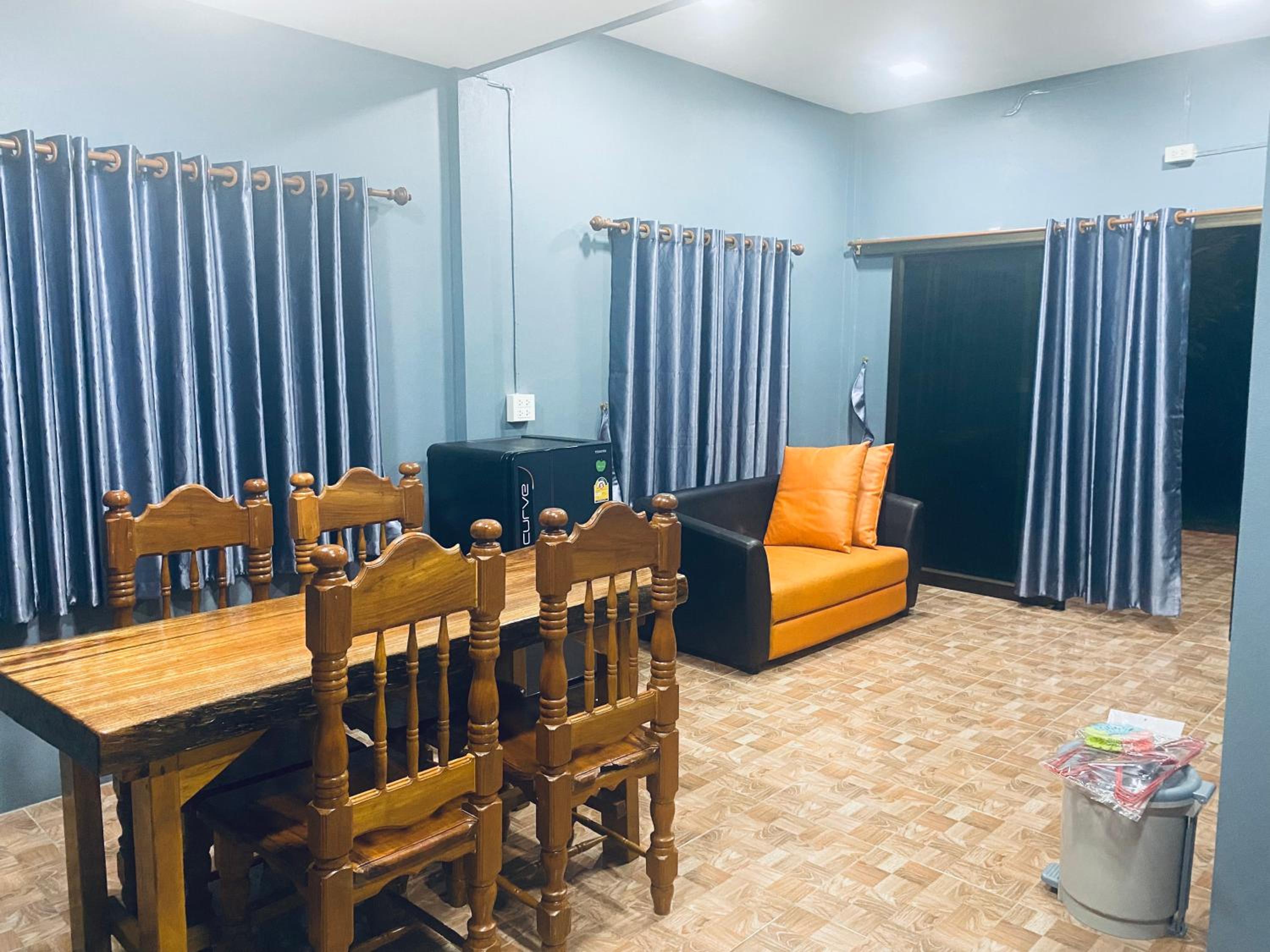 One-Bedroom House - Photo 1