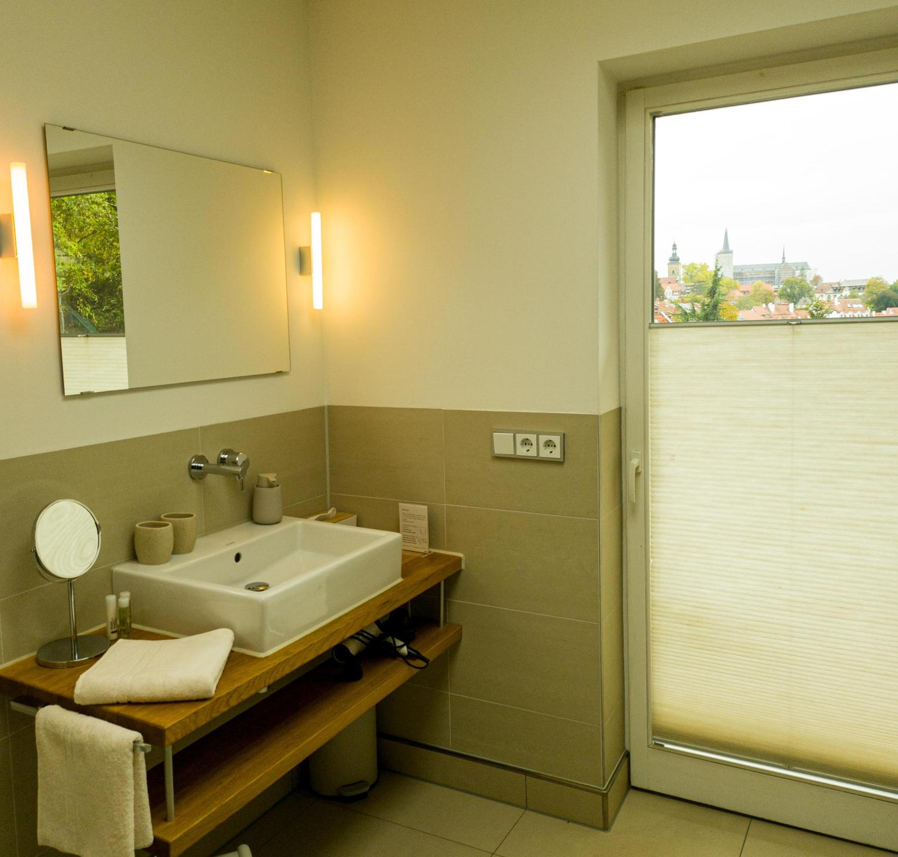 Deluxe Double Room with Shower photo 2