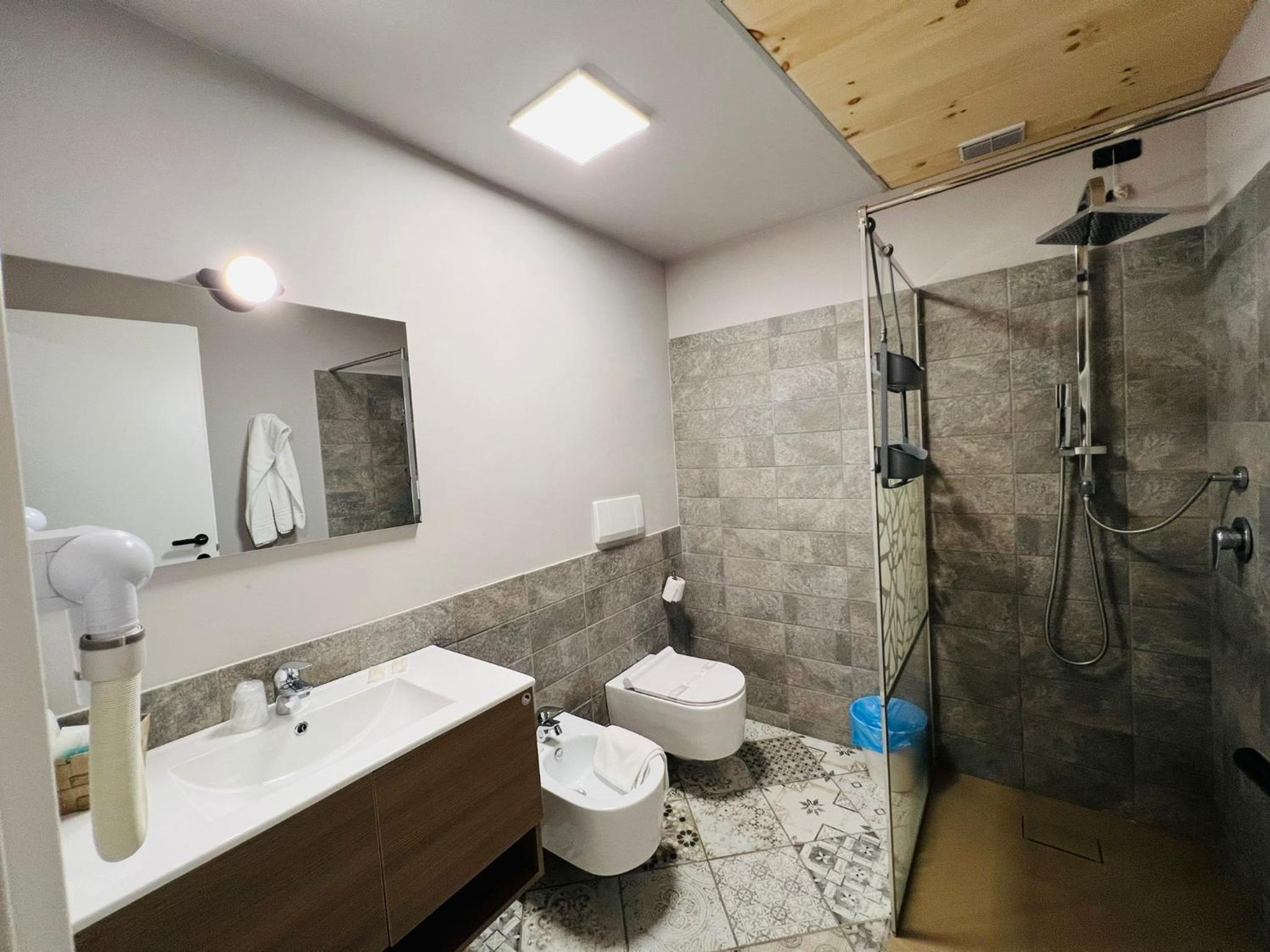 Superior Double Room - Photo 2