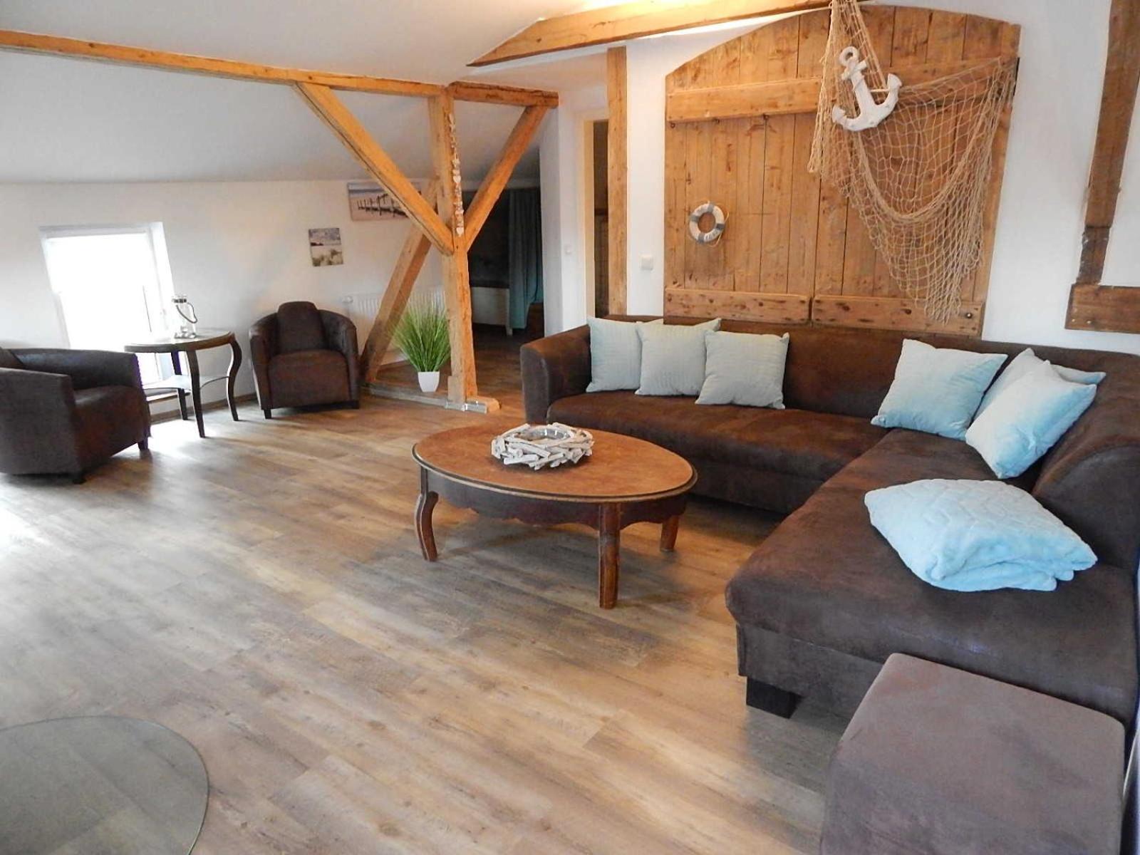 Three-Bedroom Apartment with Terrace photo 1