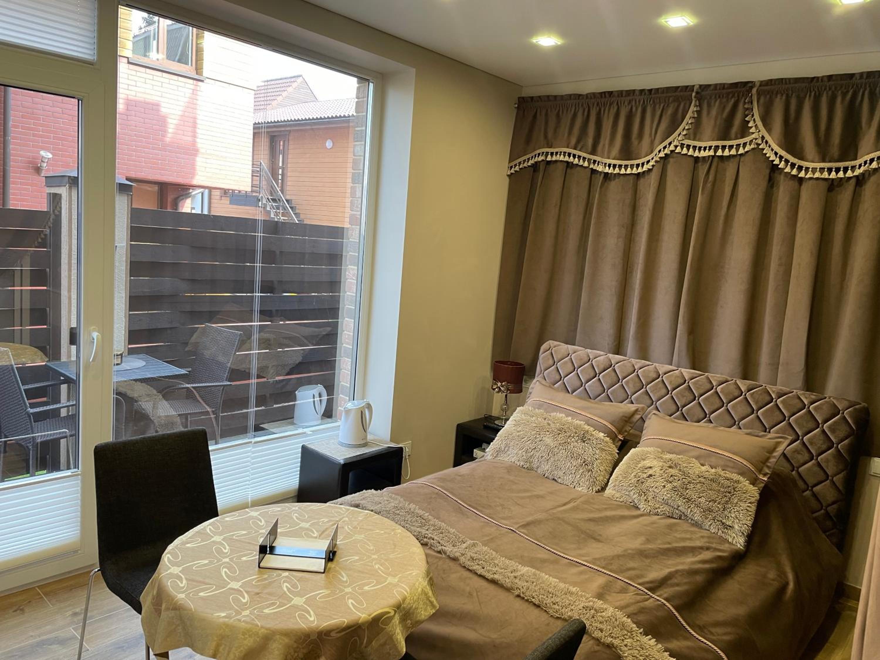 Double Room with Balcony - Photo 1