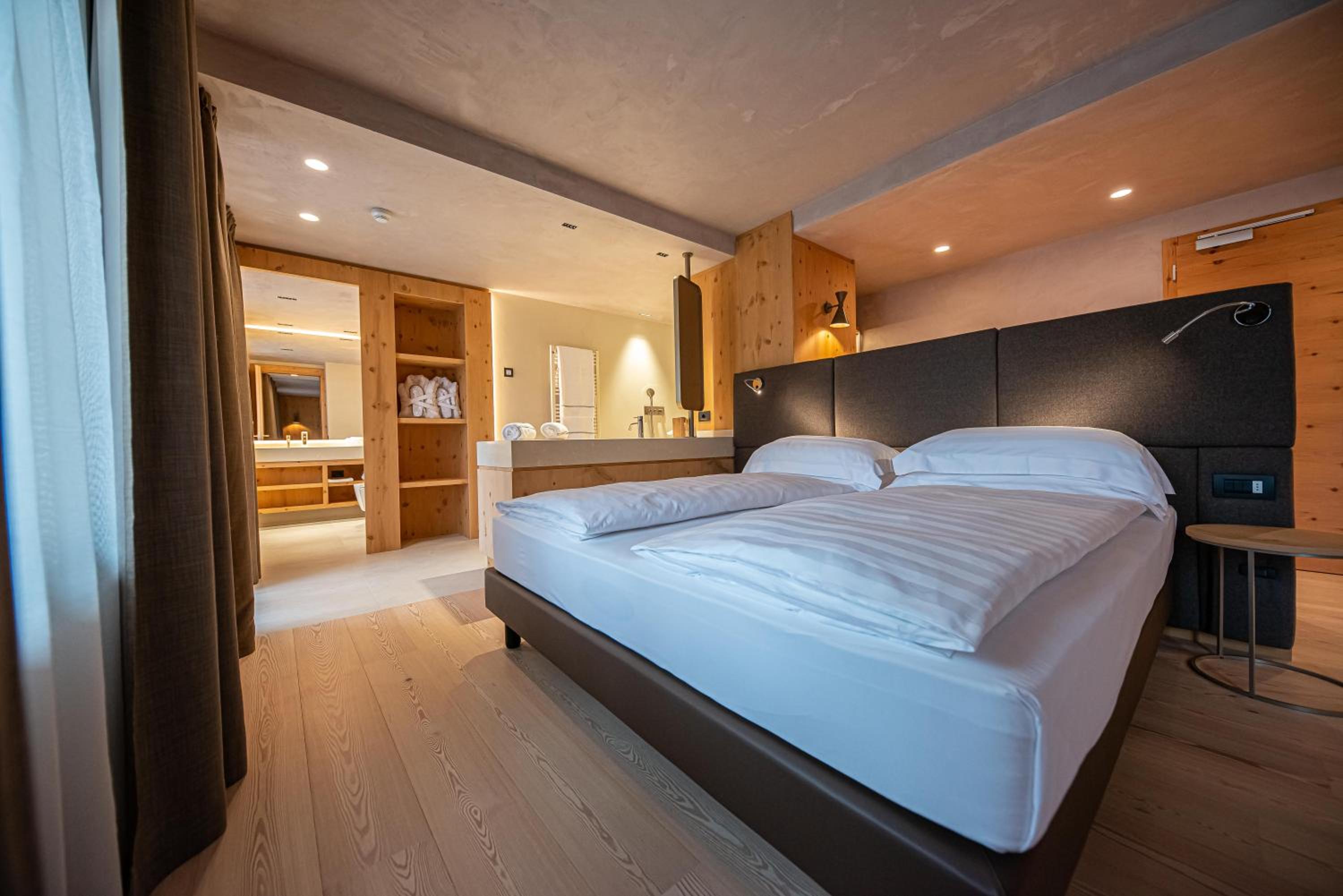 Luxury Triple Room photo 2