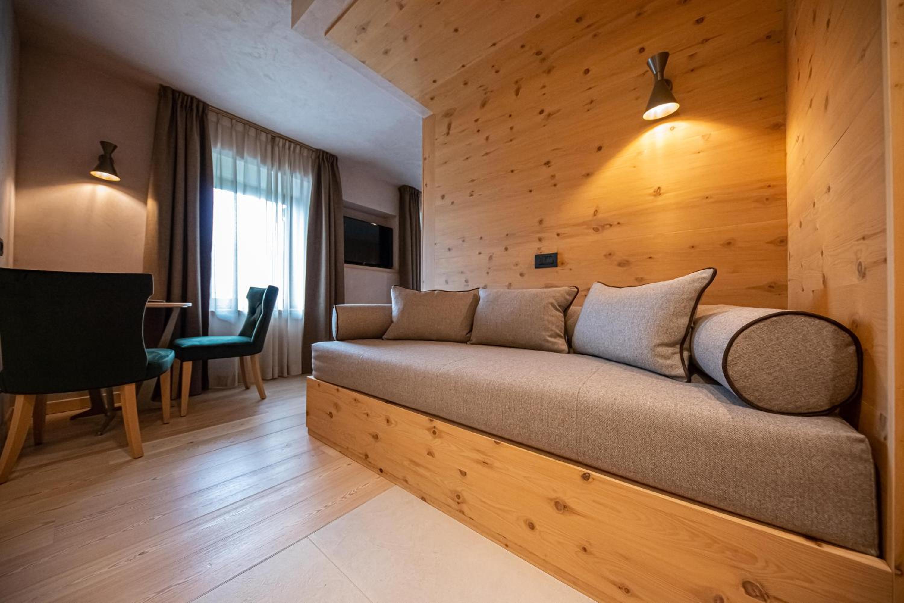 Luxury Triple Room photo 2