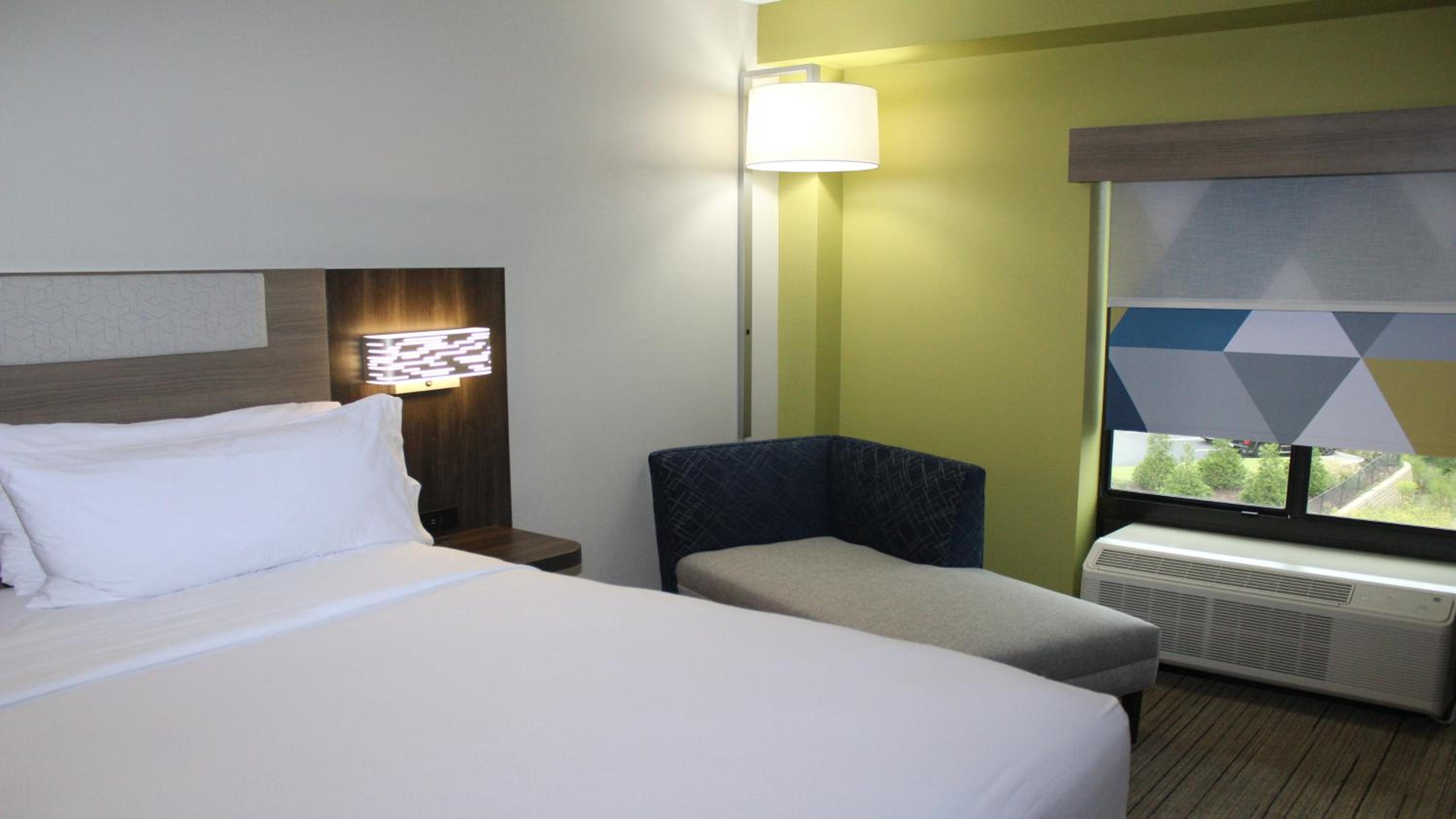 Standard King Room - Photo 1