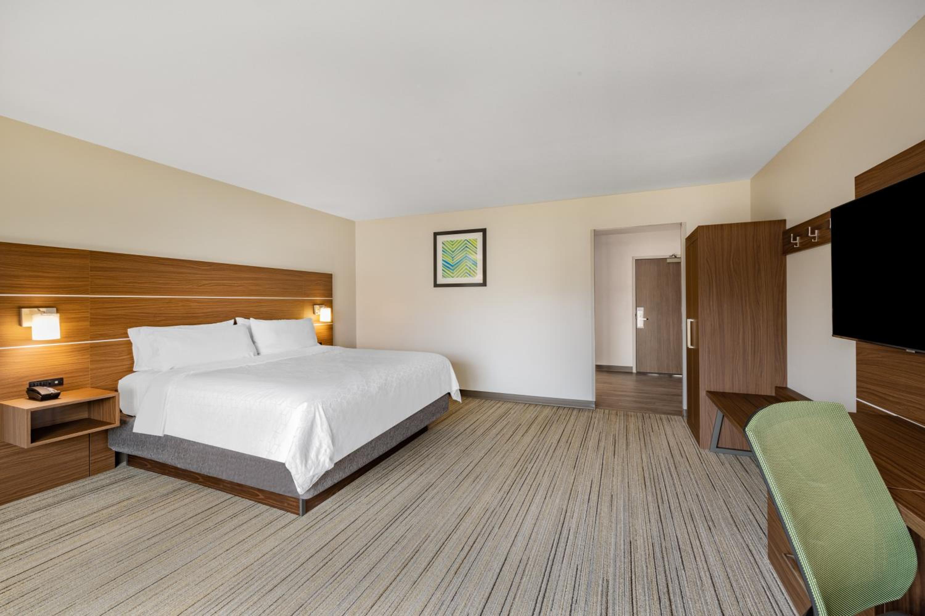 Standard King Room - Photo 1