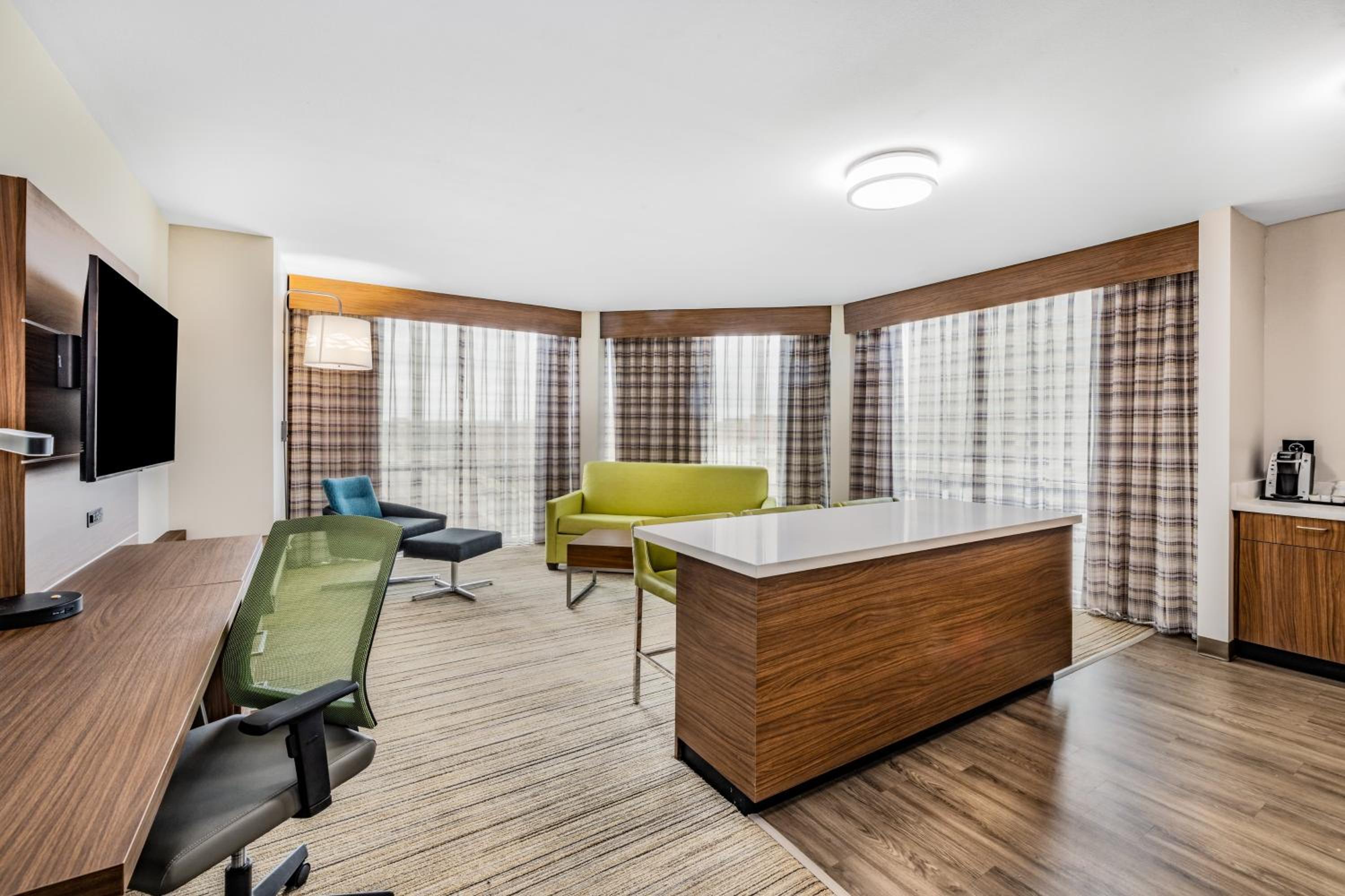 One-Bedroom King Suite - Photo 1