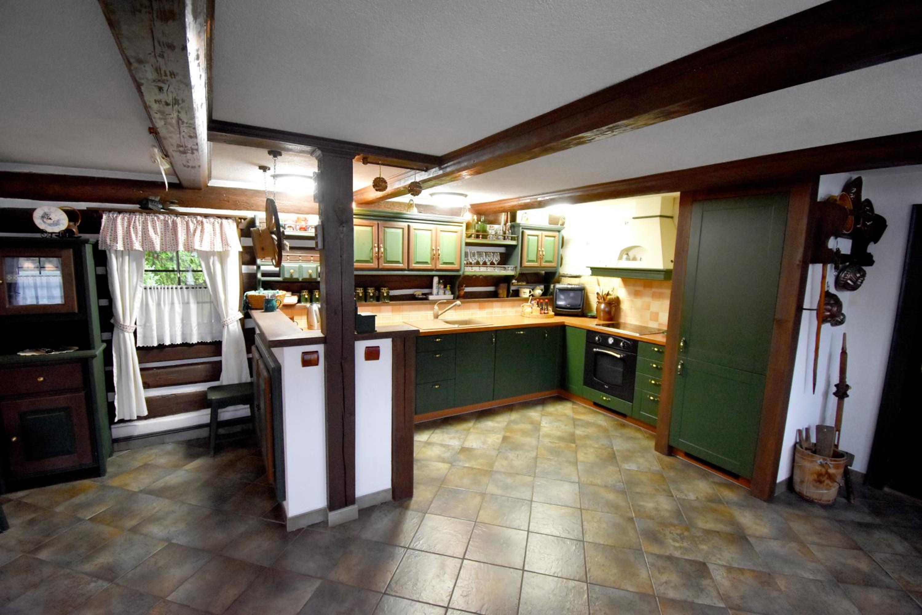 Three-Bedroom Chalet - Photo 4