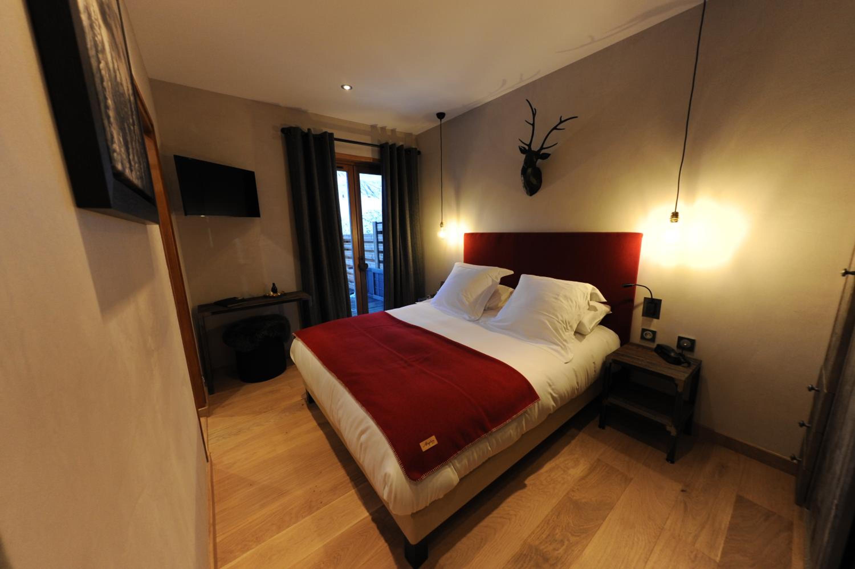 Suite with Terrace - Photo 7