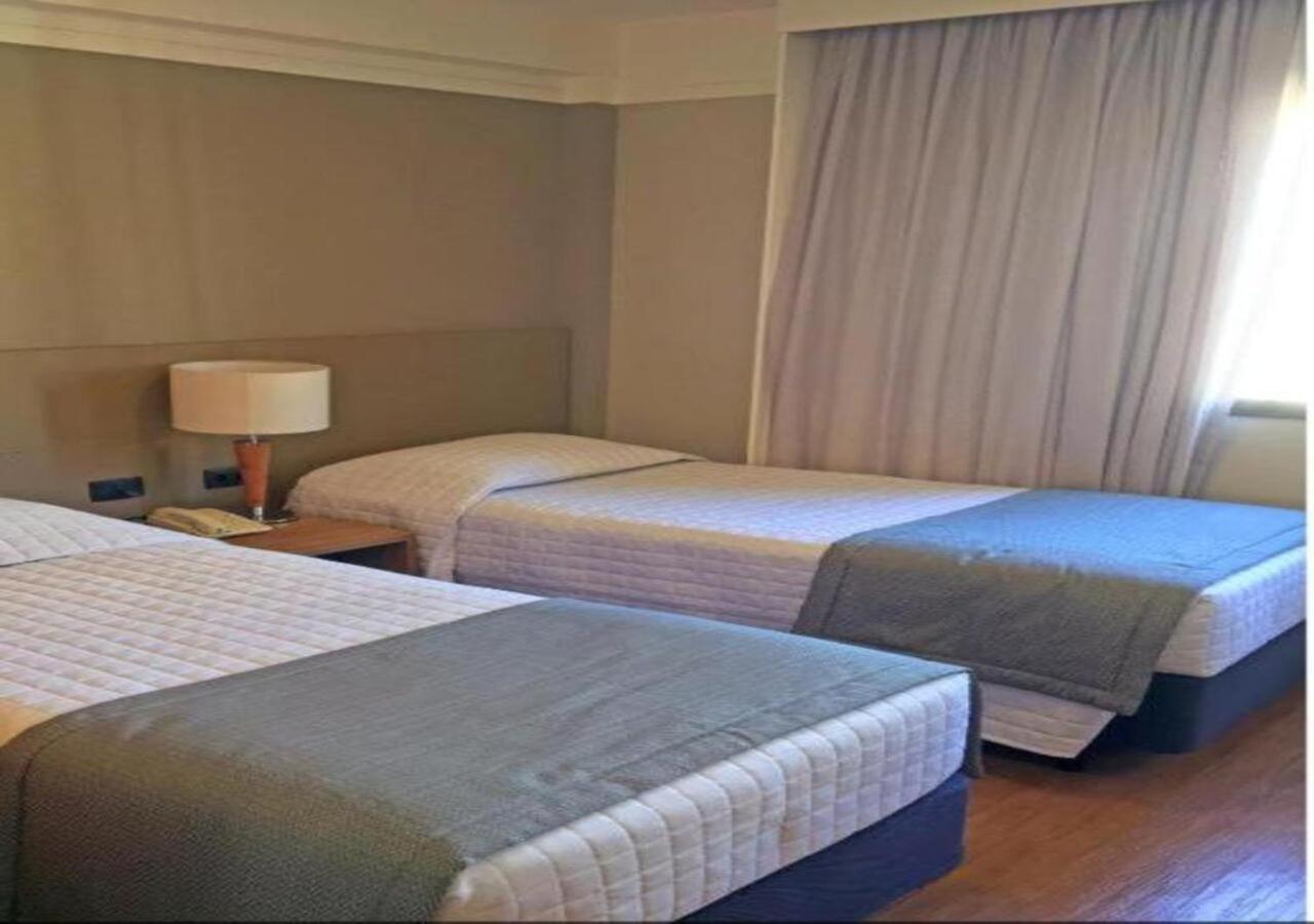 Standard Twin Room - Photo 1