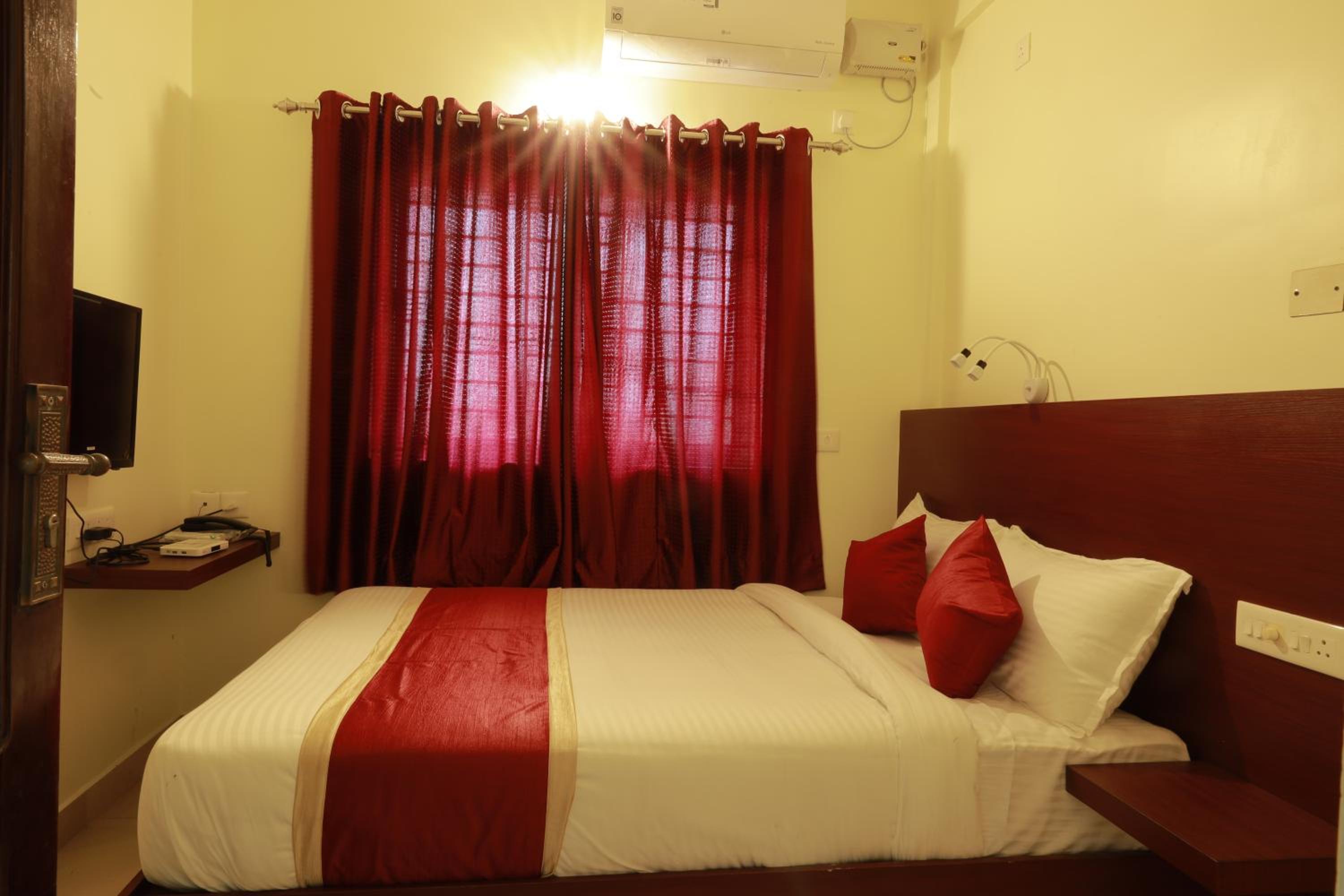 Economy Double Room - Photo 4
