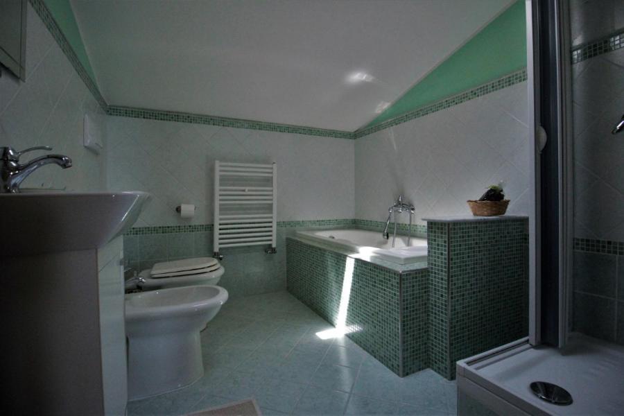 Standard Double or Twin Room with Balcony - Photo 2