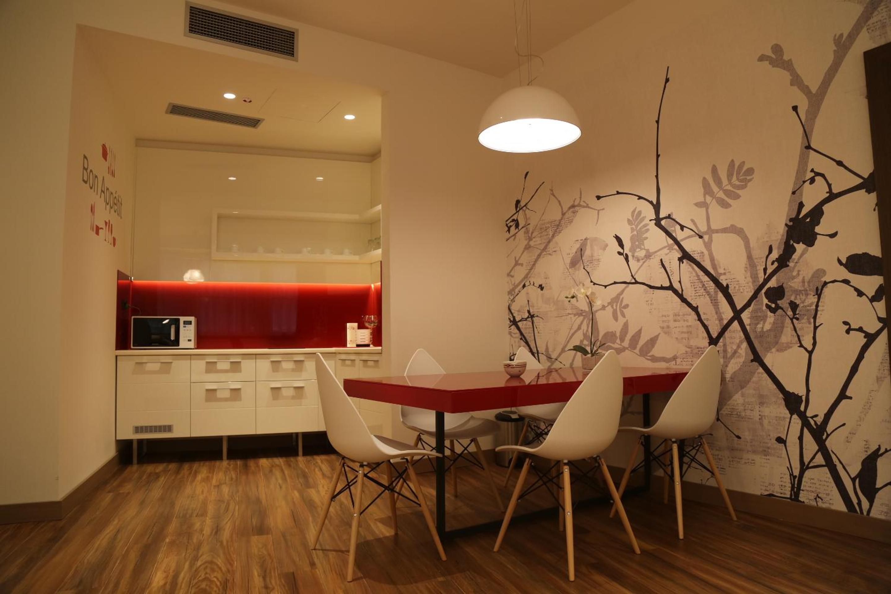 Suite with Hot Tub and Sauna - Free Parking - Photo 19