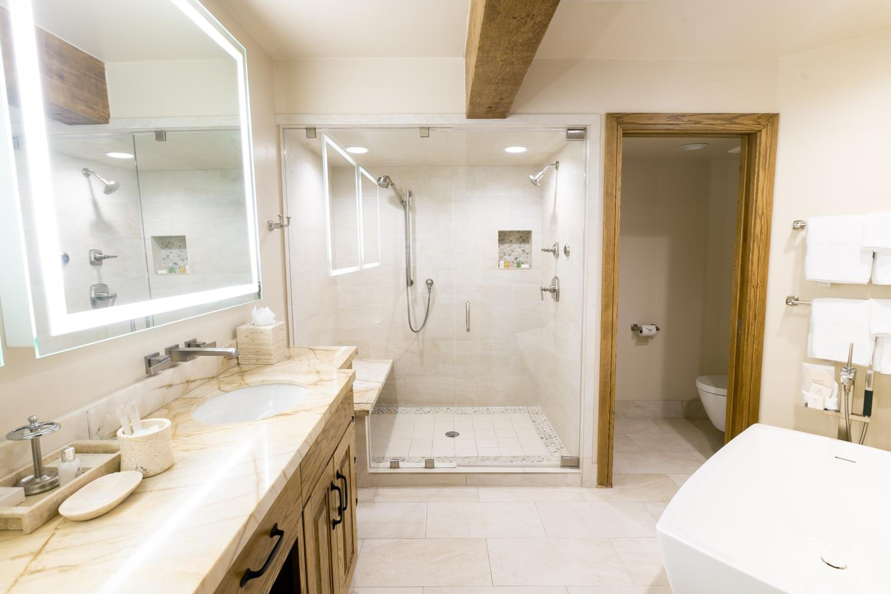 Two Bedroom Townhouse with Hot Tub - Photo 8