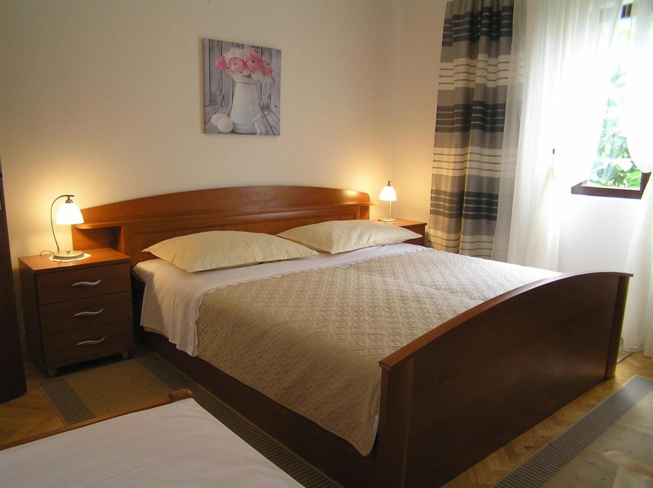 Deluxe Double Room with Balcony and Sea View