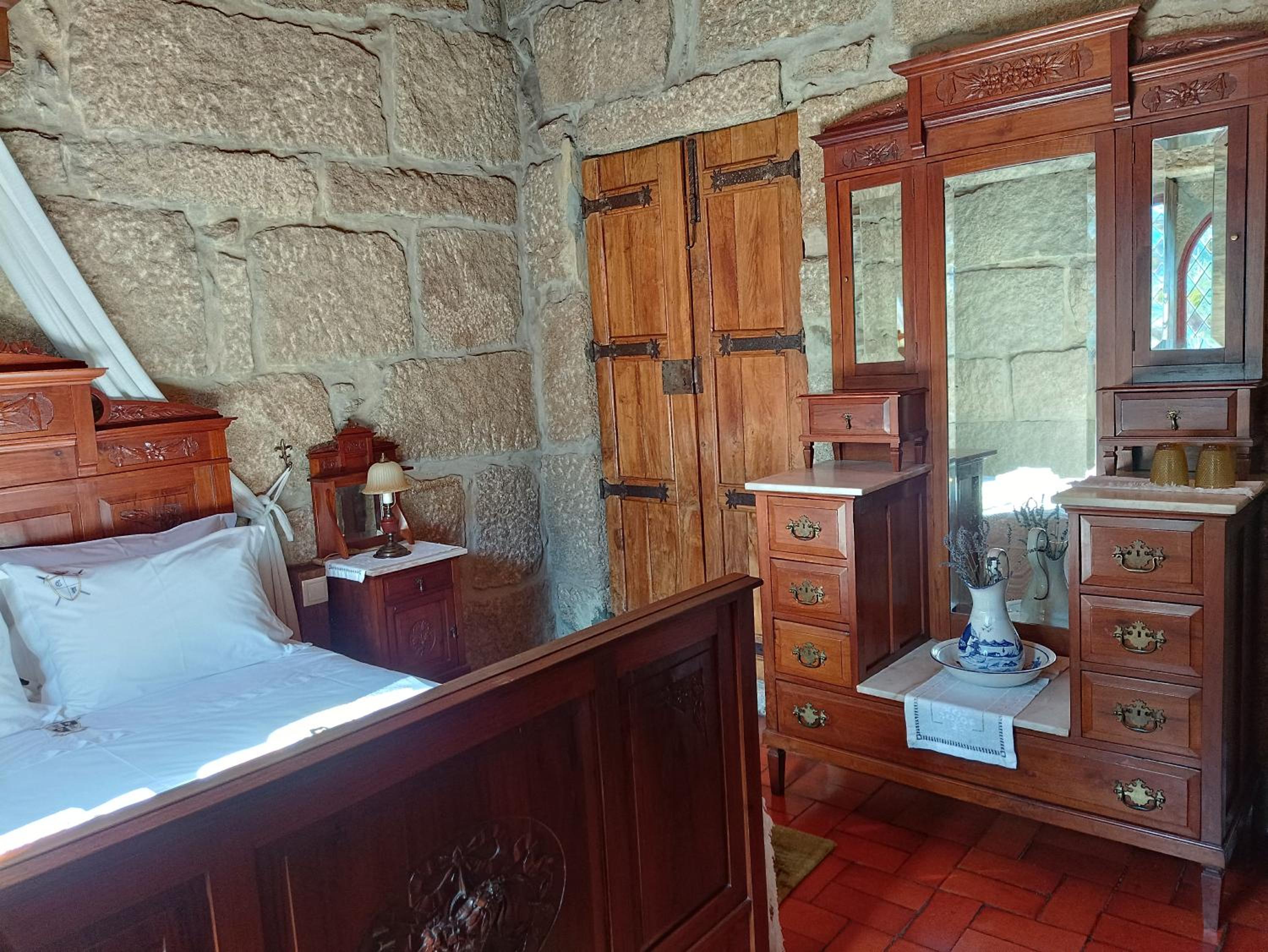Double Room - Photo 11