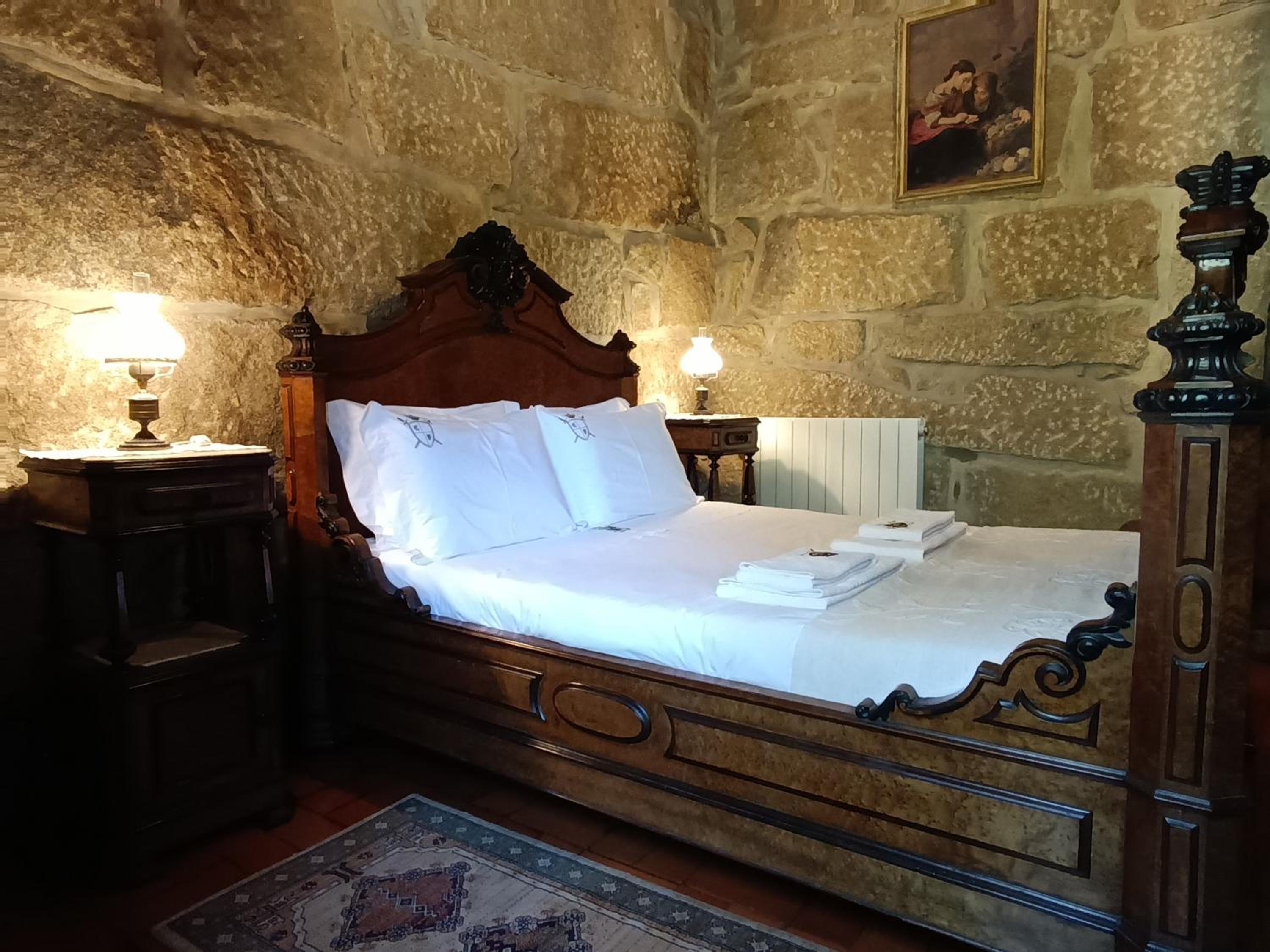 Standard Double Room - Photo 9