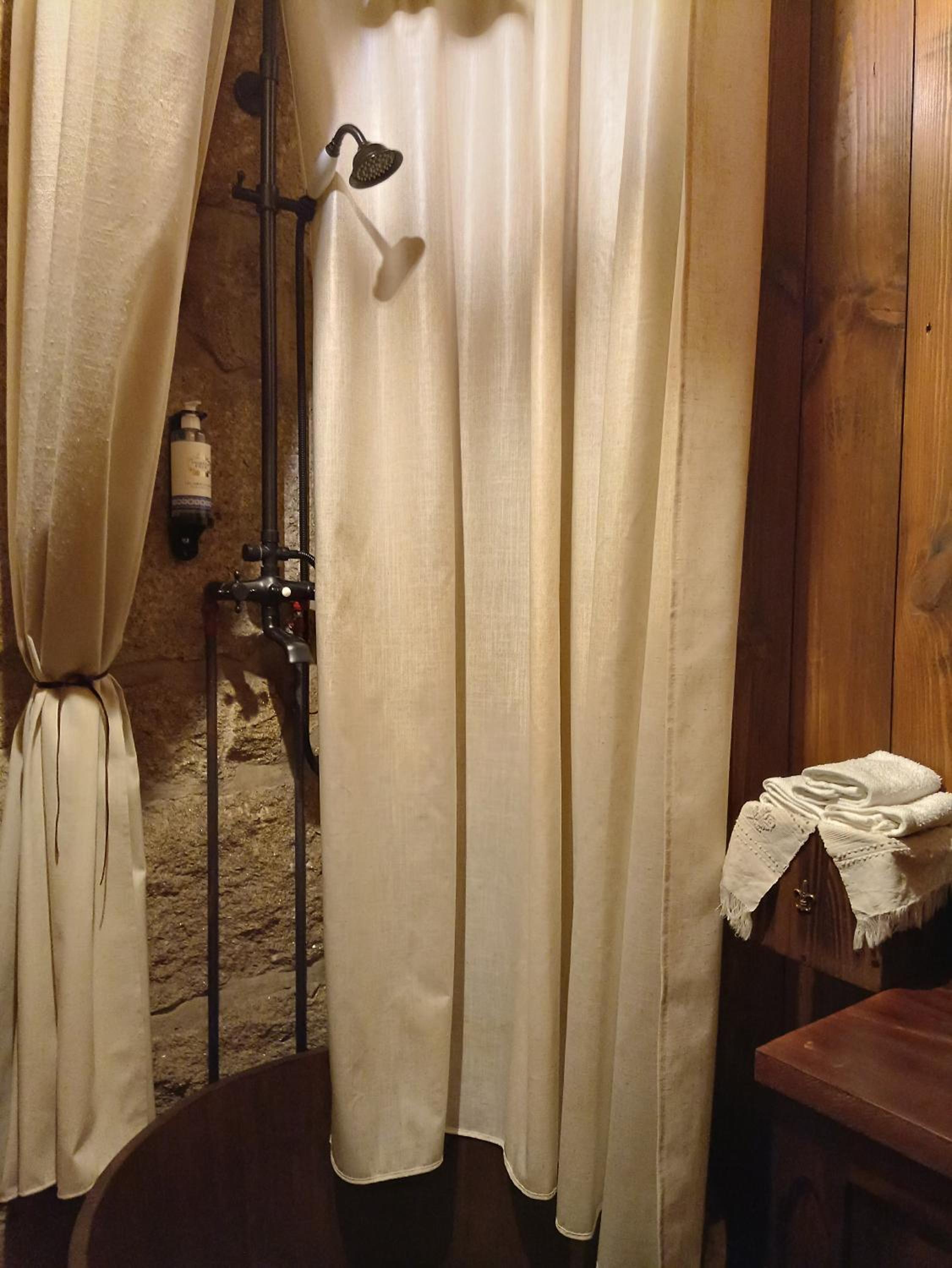 Double Room - Photo 4
