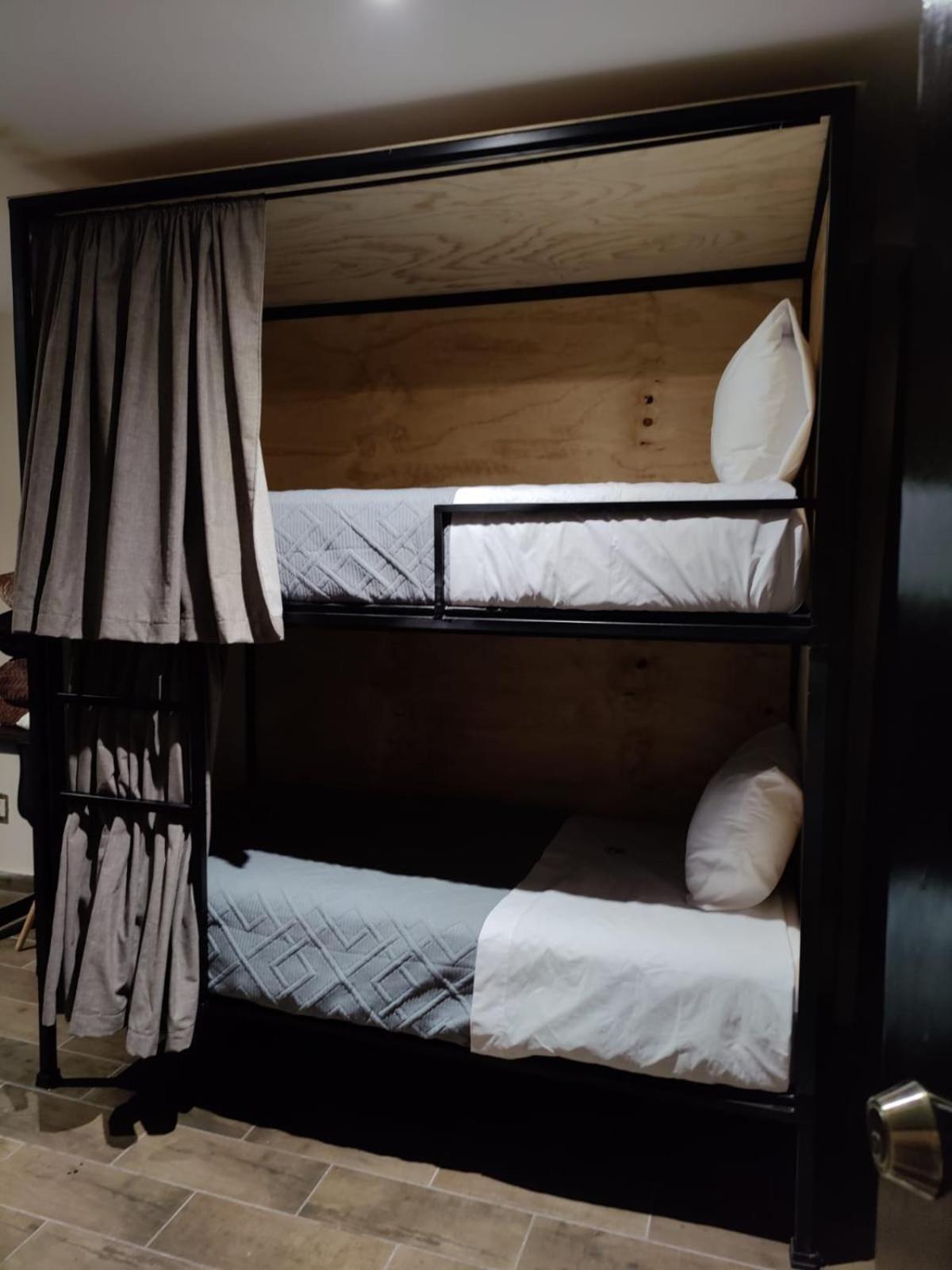 Mixed Dormitory Room