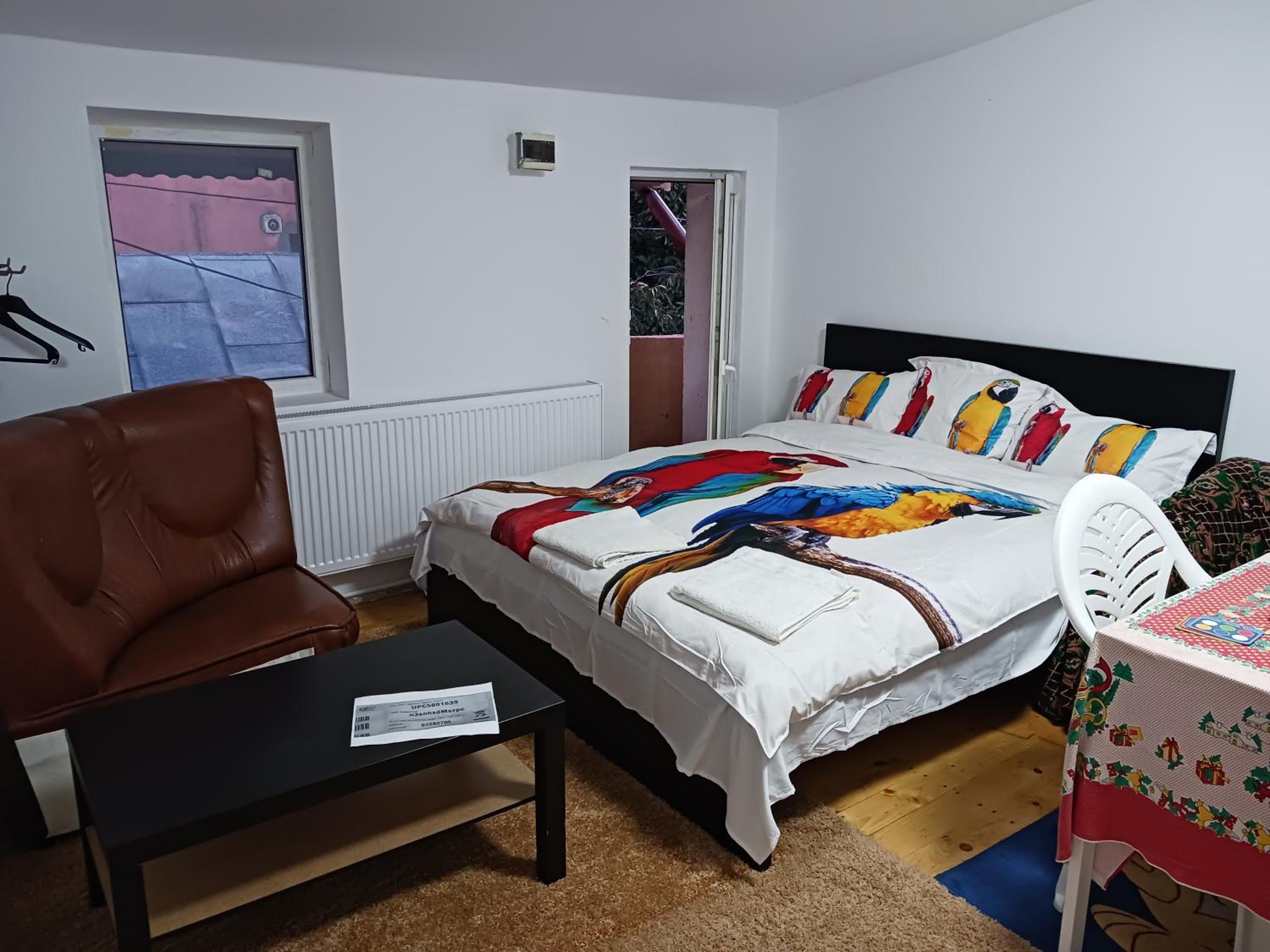 Two-Bedroom House - Photo 1