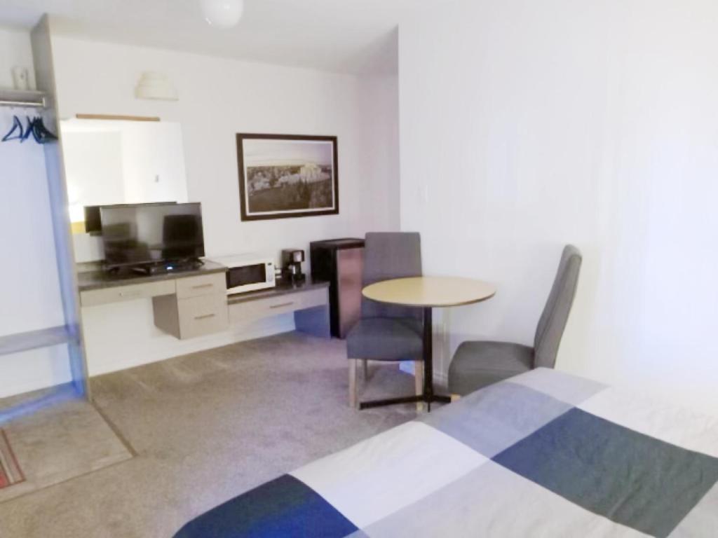 Two-Bedroom Suite - Non-Smoking