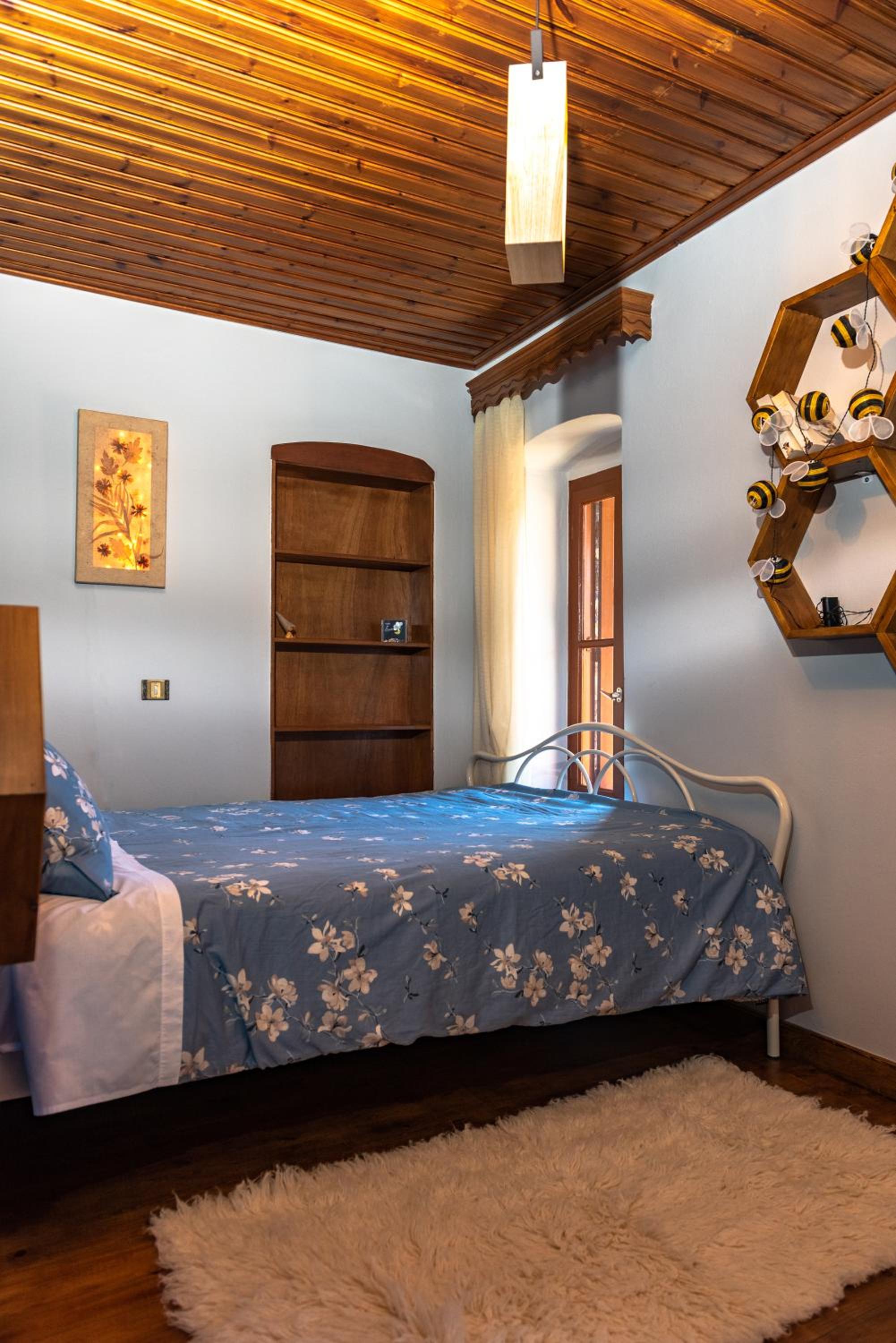 Two-Bedroom House photo 3
