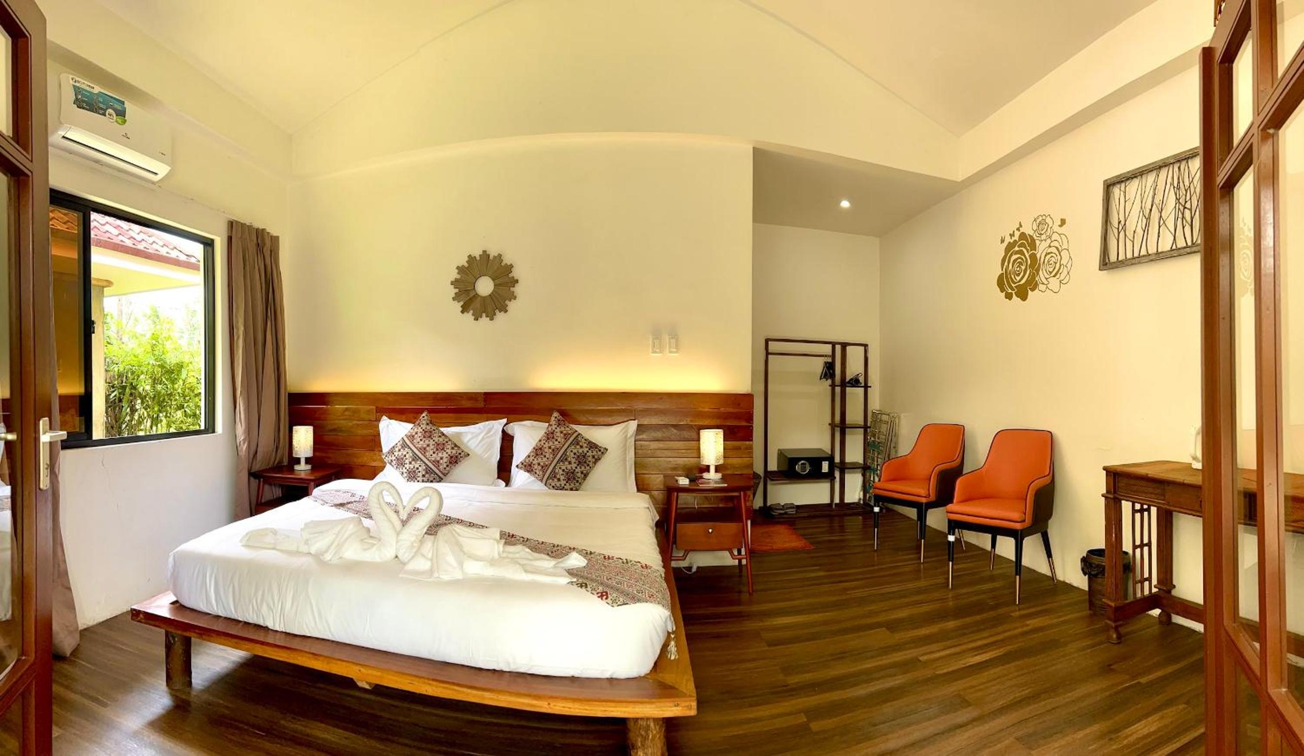 King Room with Garden View - Photo 12