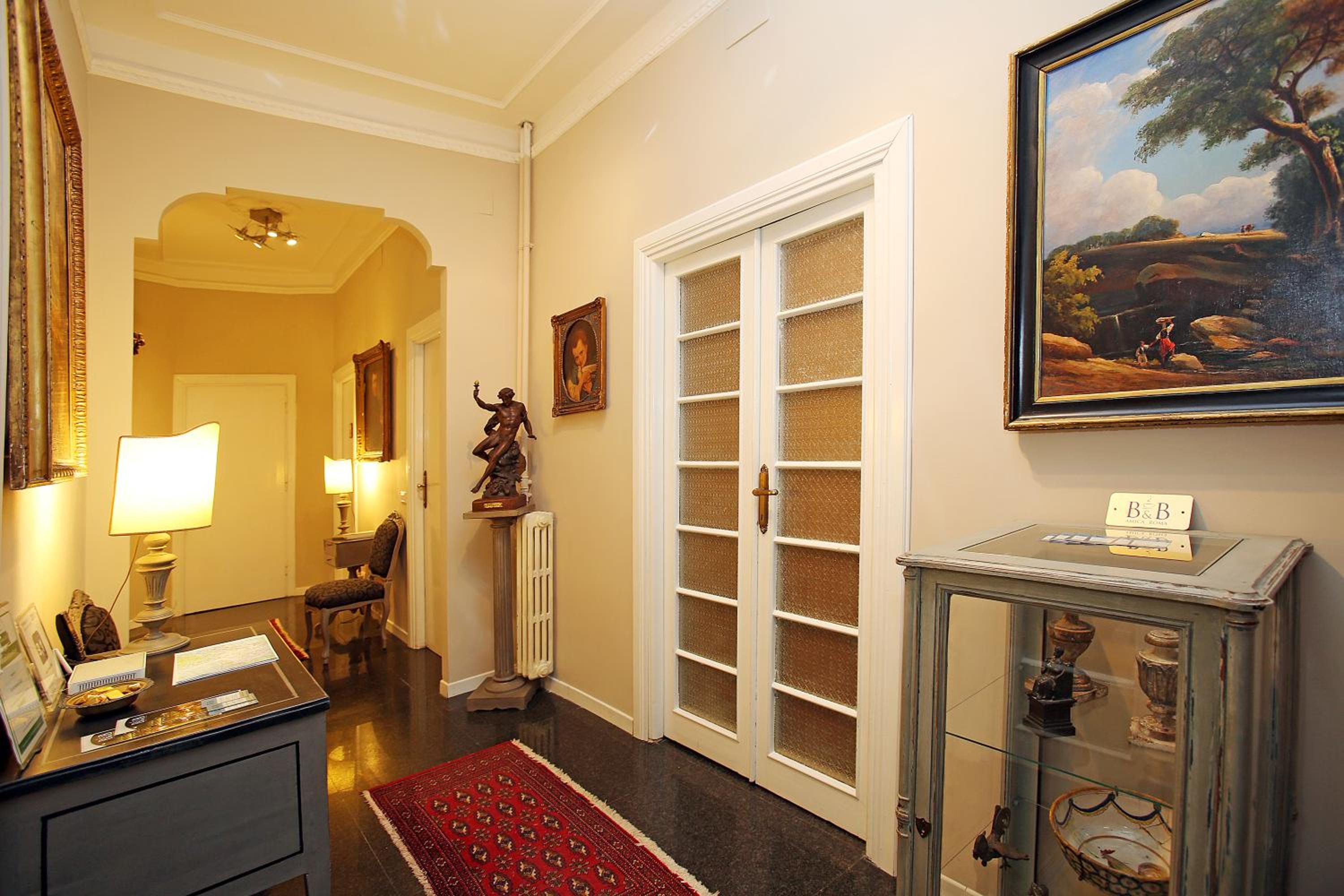 Quadruple Room with Private Bathroom photo 3
