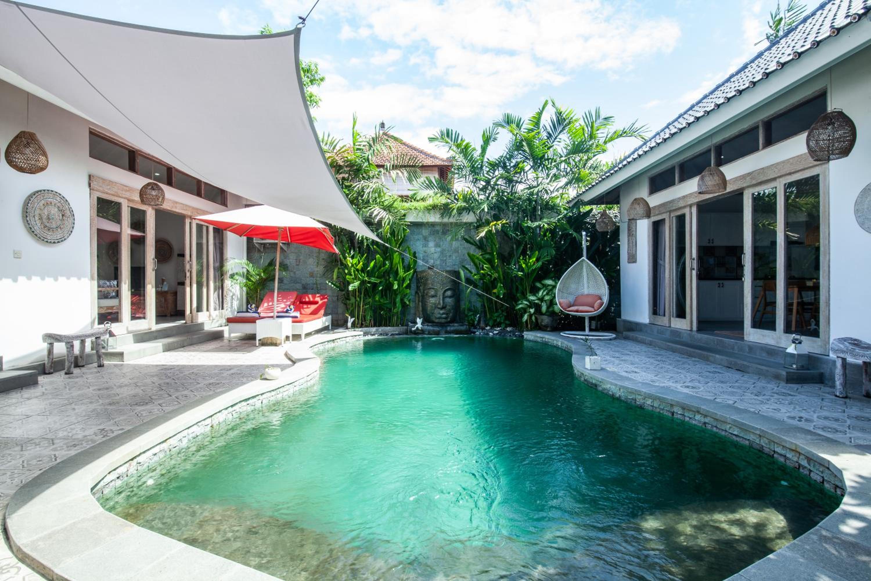Ambermoon Villa 3 - Two-Bedroom Pool Villa with Free One Time - Airport Pick Up - Photo 2