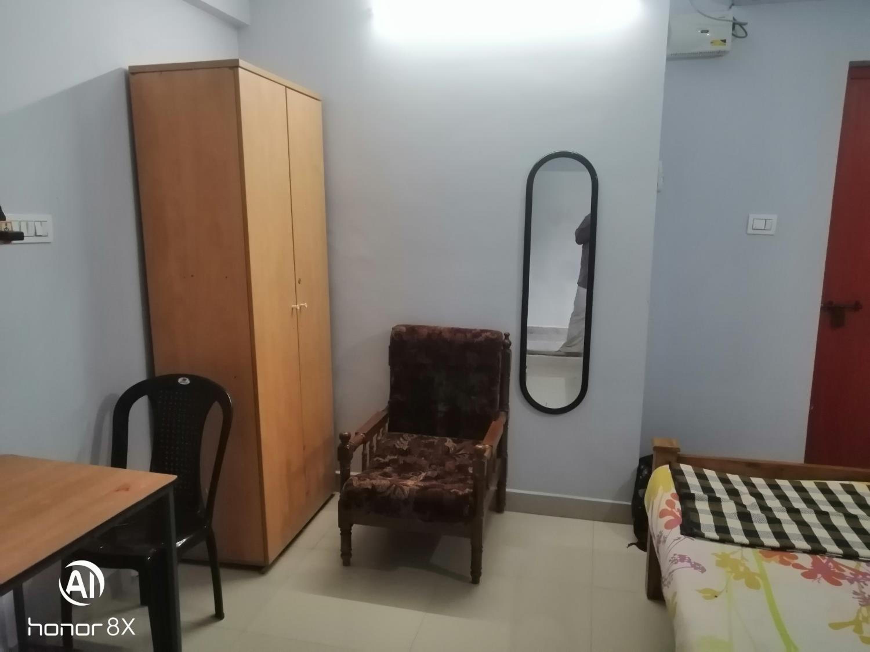Economy Double or Twin Room photo 1