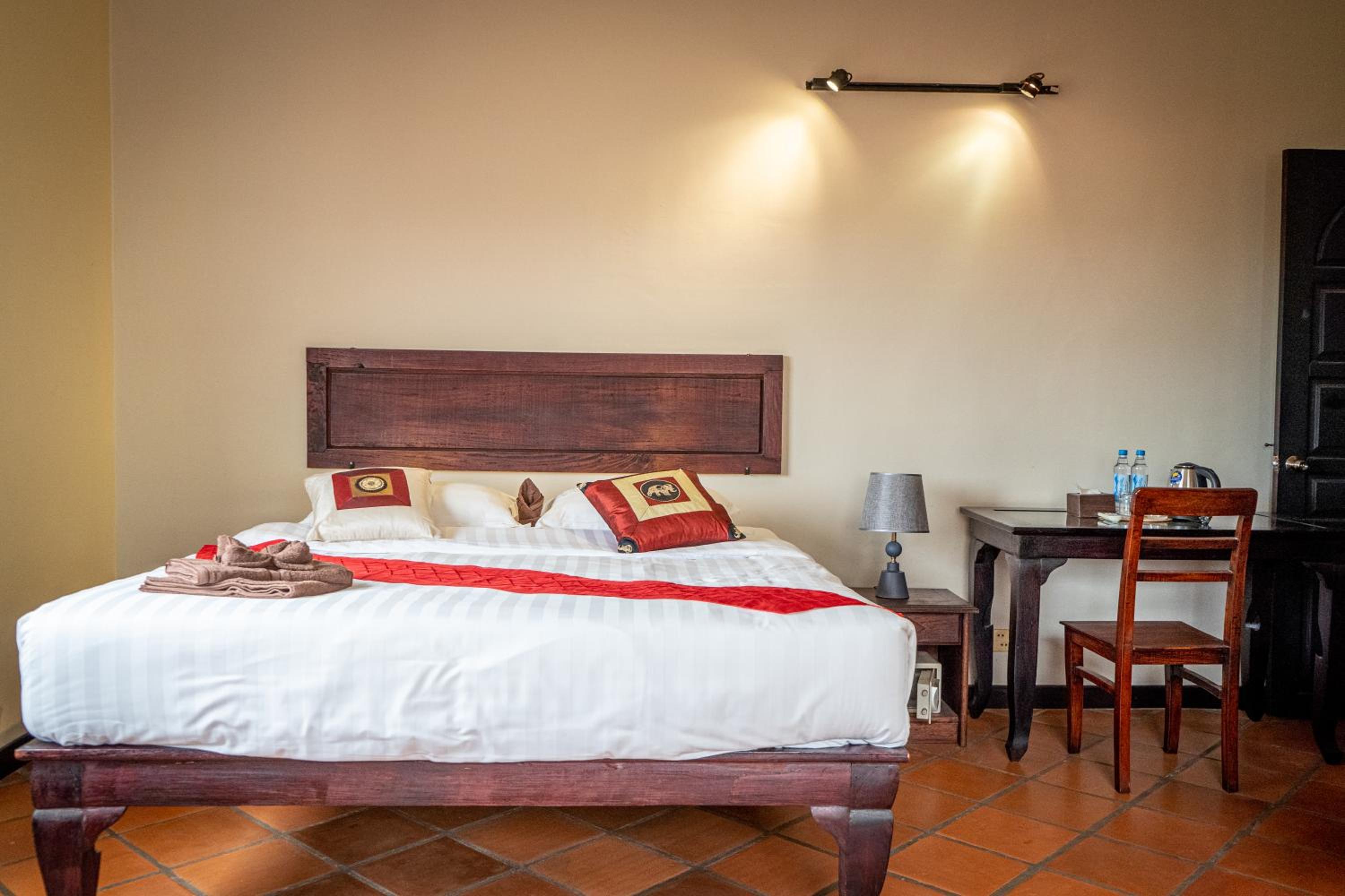 Standard Double Room - Photo 4