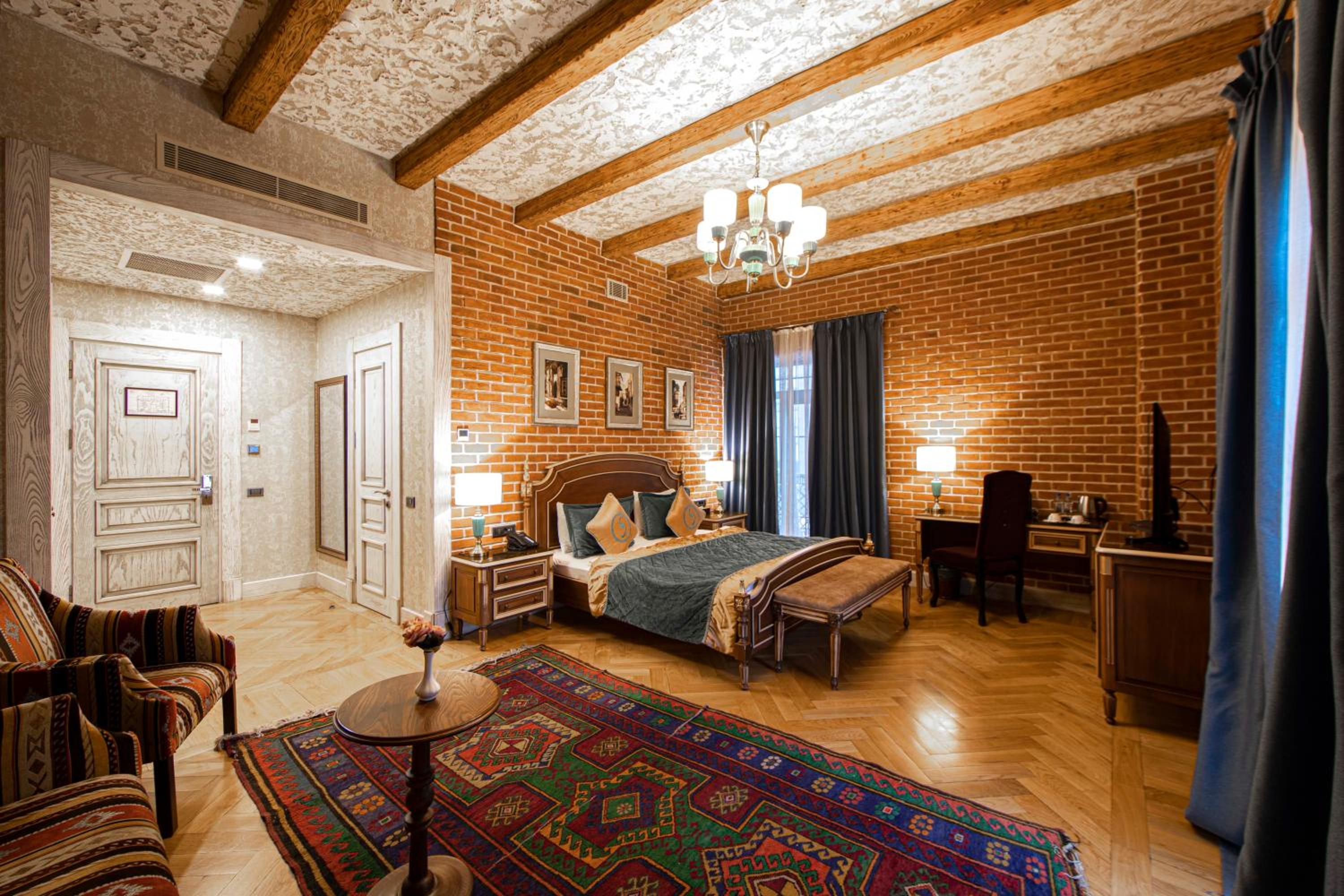 Deluxe Double or Twin Room photo 2