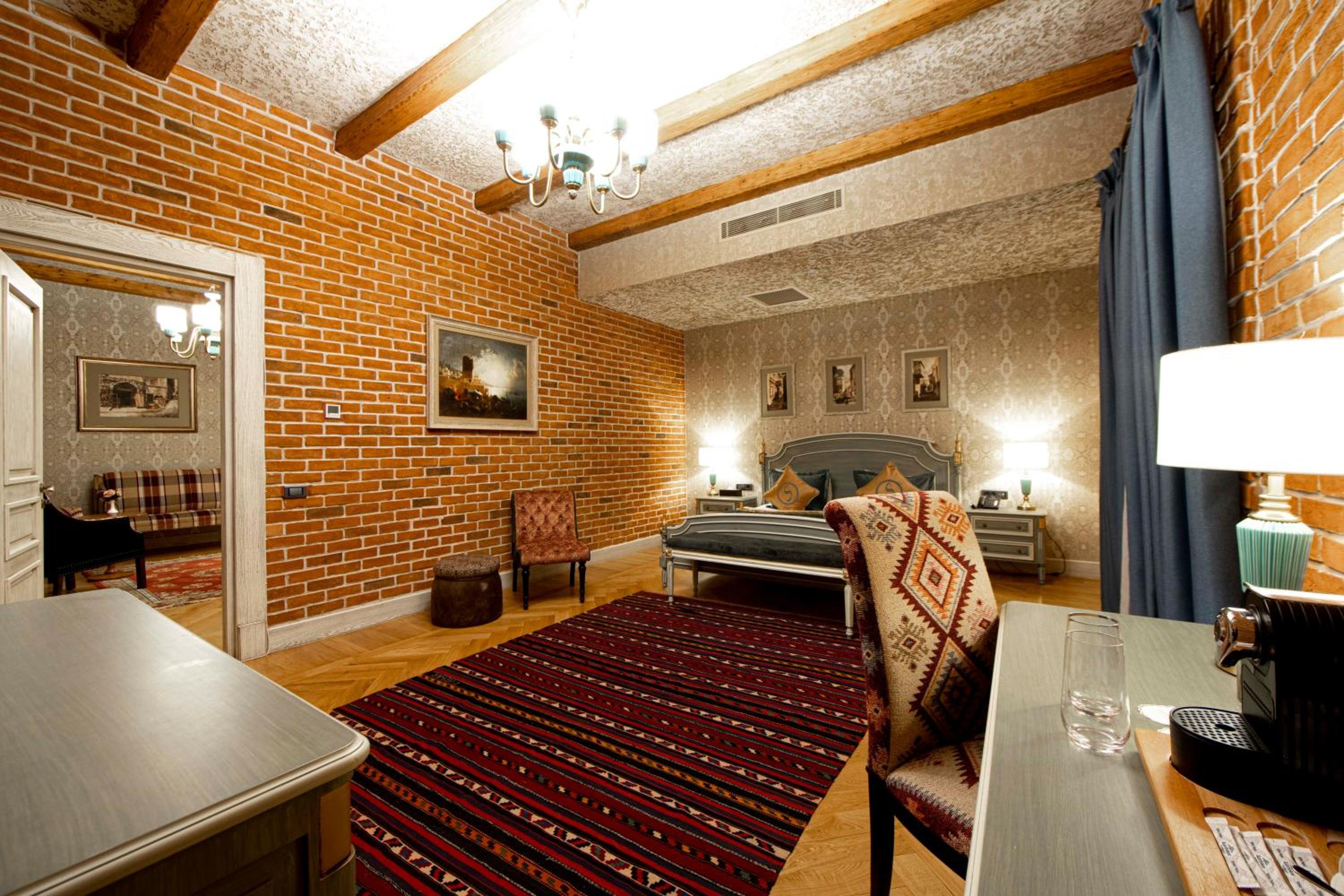 Executive Suite photo 2