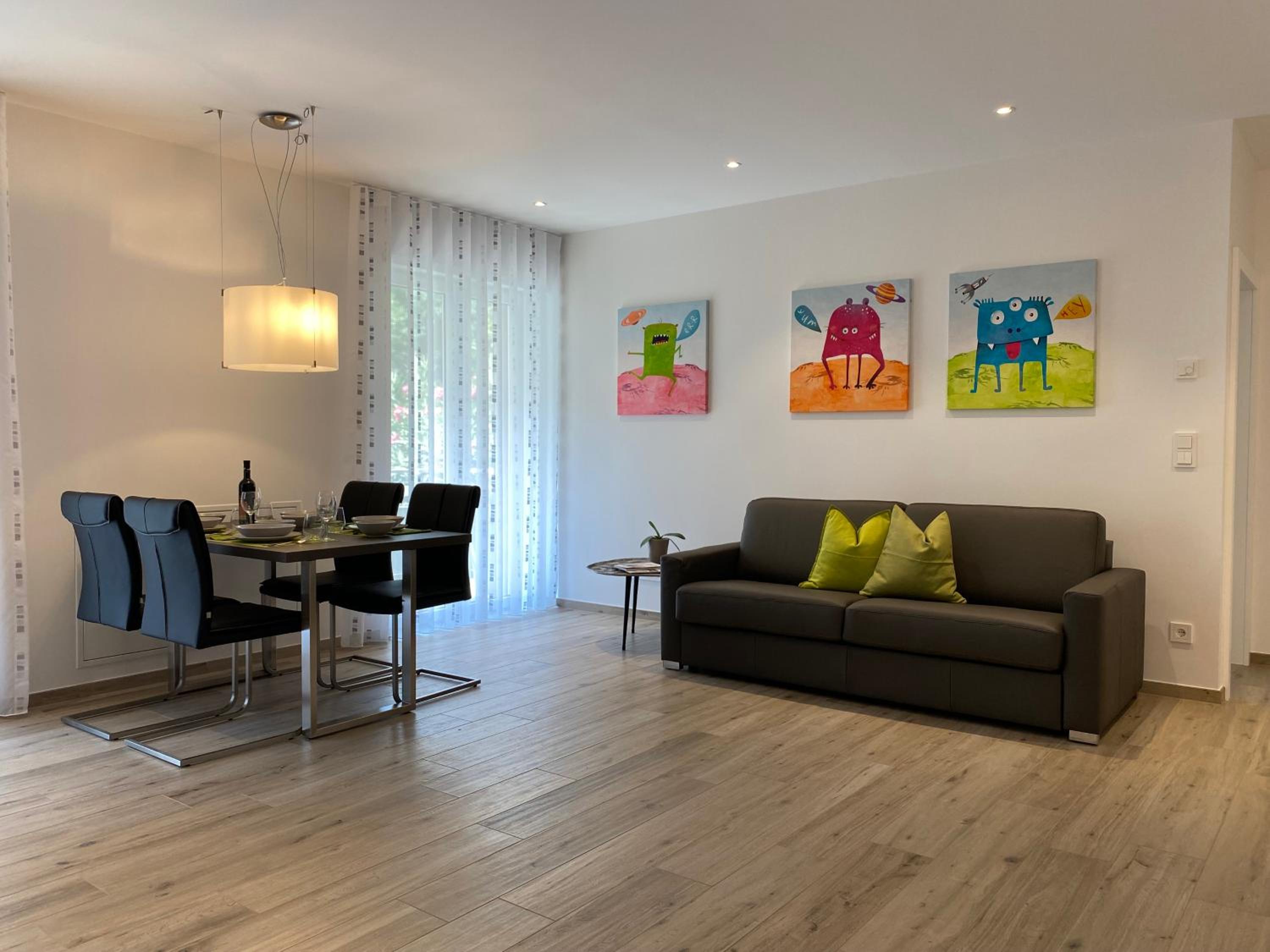 One-Bedroom Apartment
