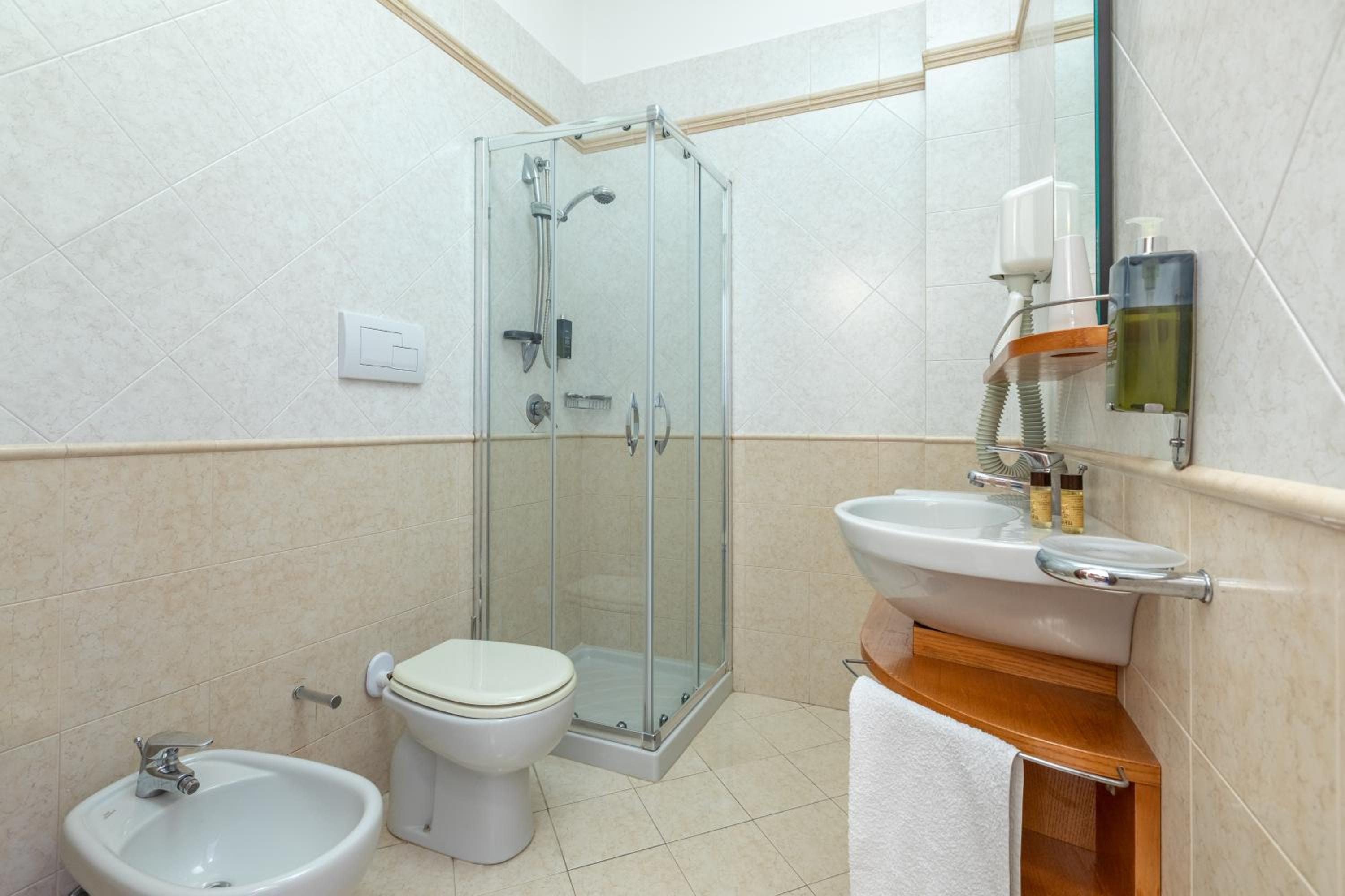 Triple Room photo 3