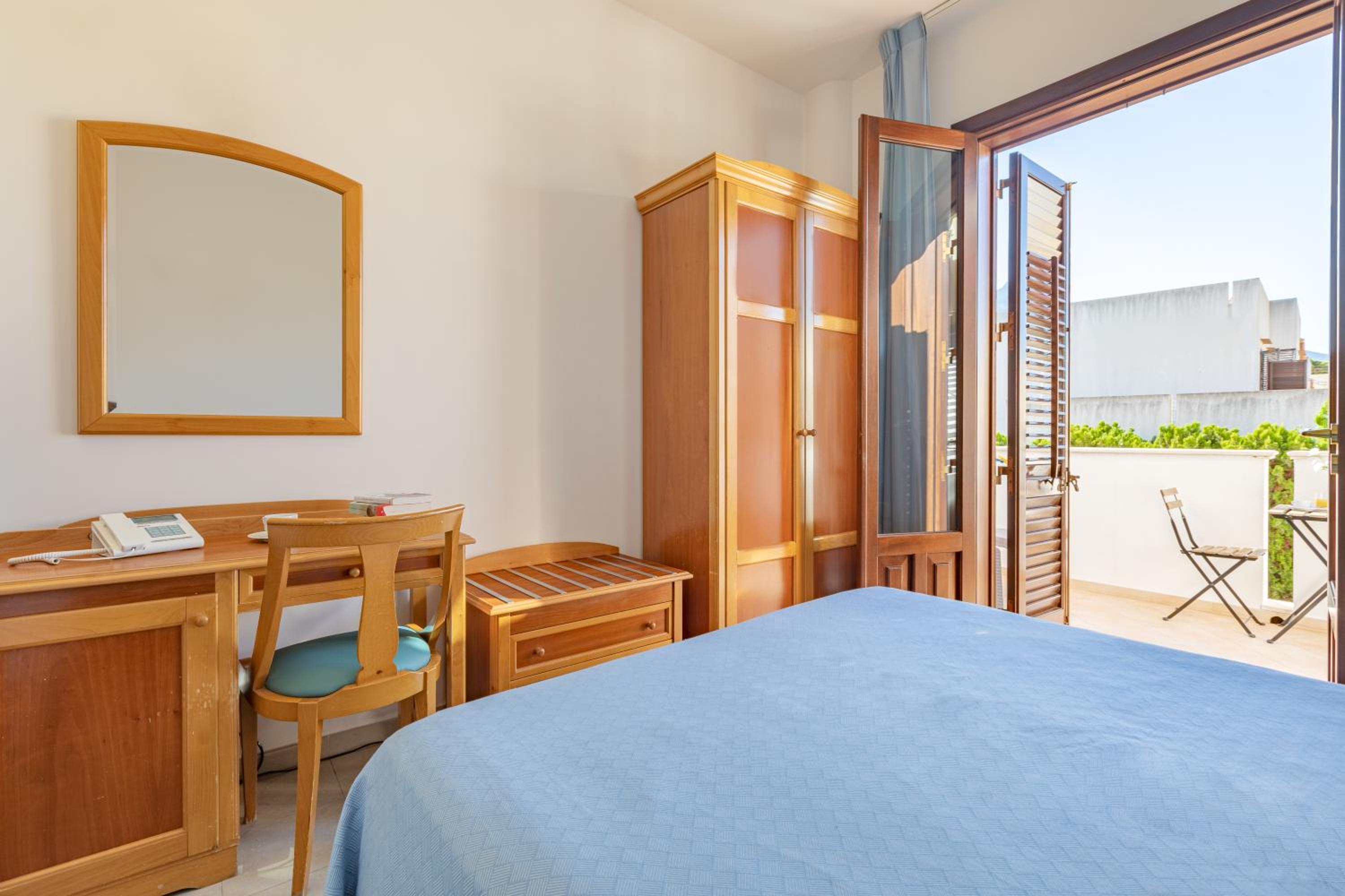 Small Double Room photo 1