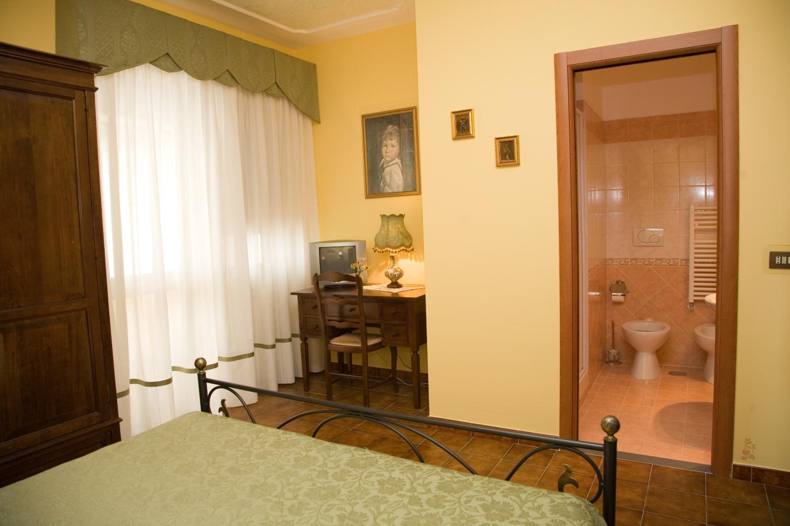 Double Room photo 2