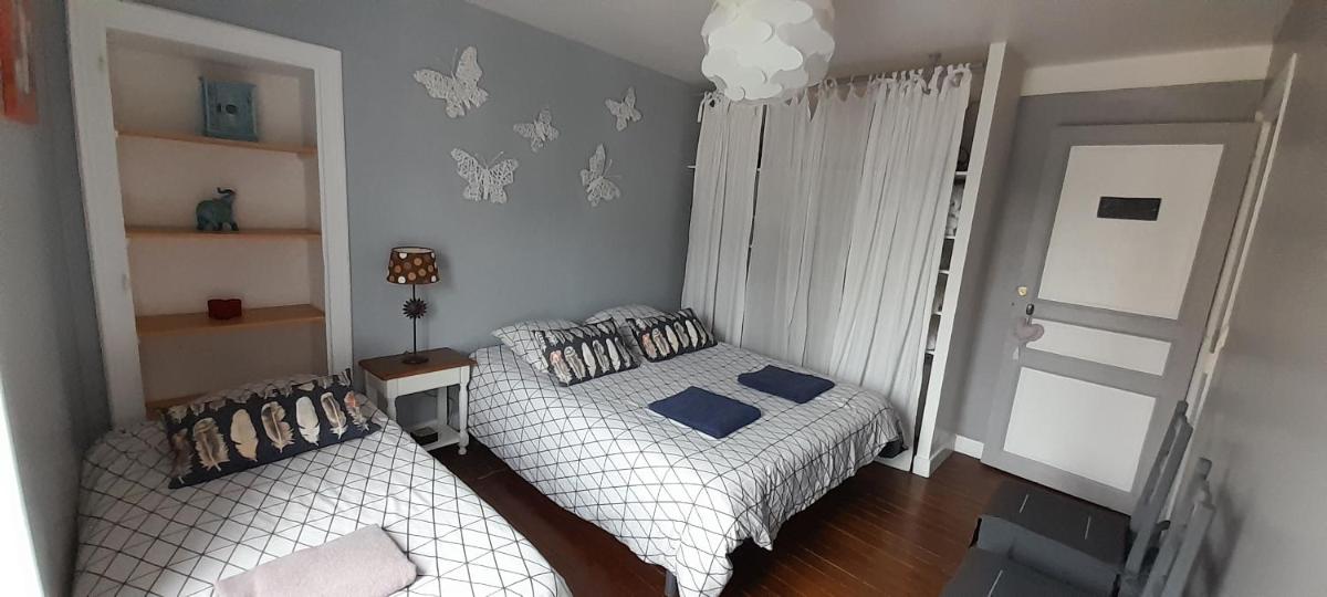 Three-Bedroom House - Photo 25