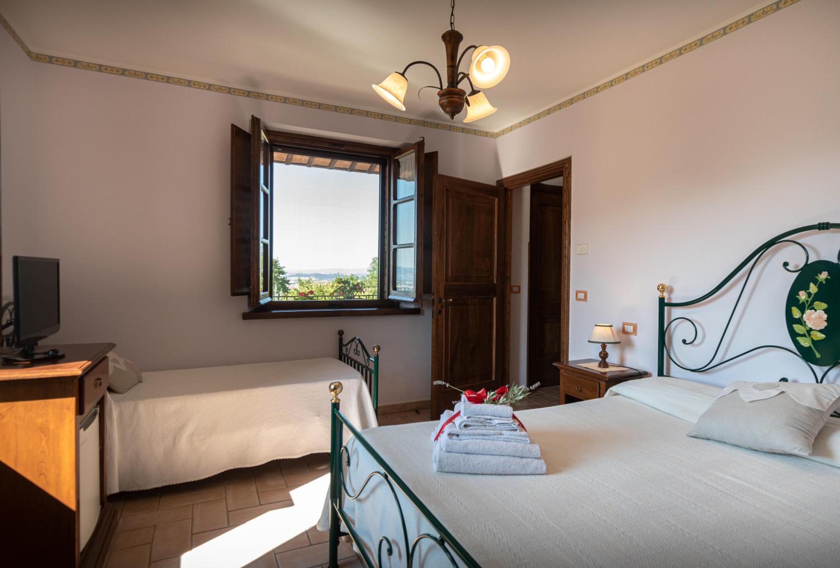 Triple Room photo 2