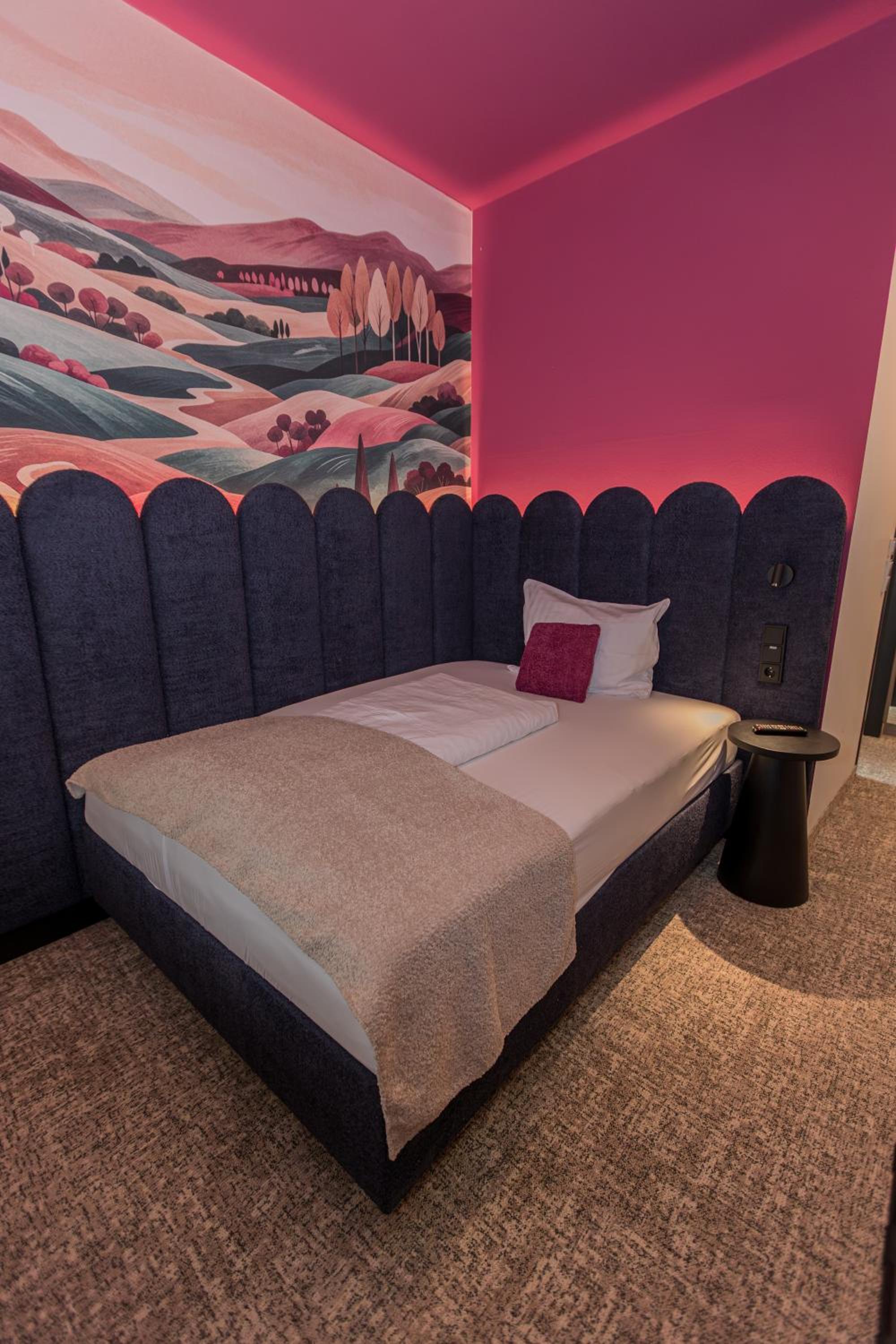 Deluxe Single Room