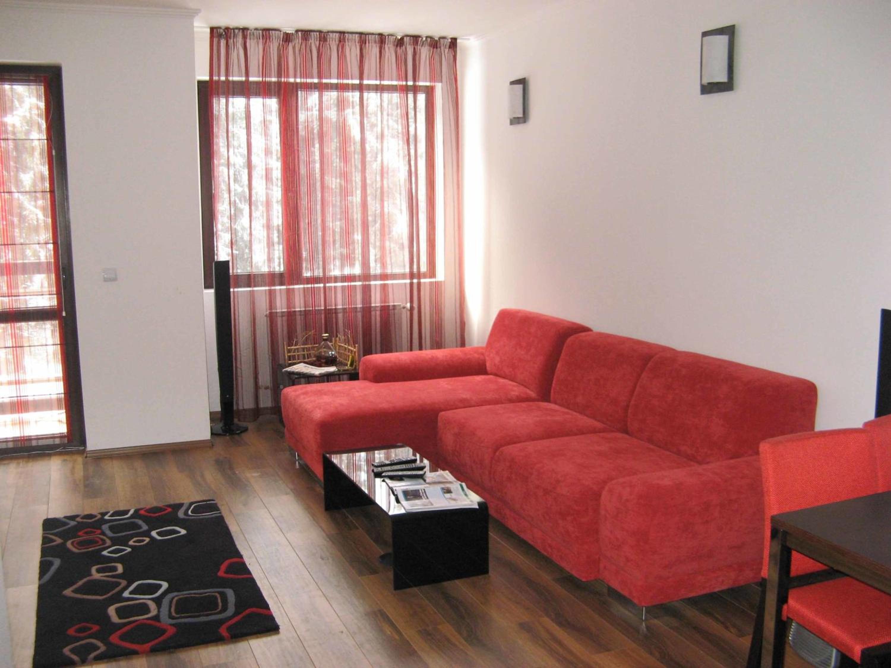 One-Bedroom Apartment photo 1